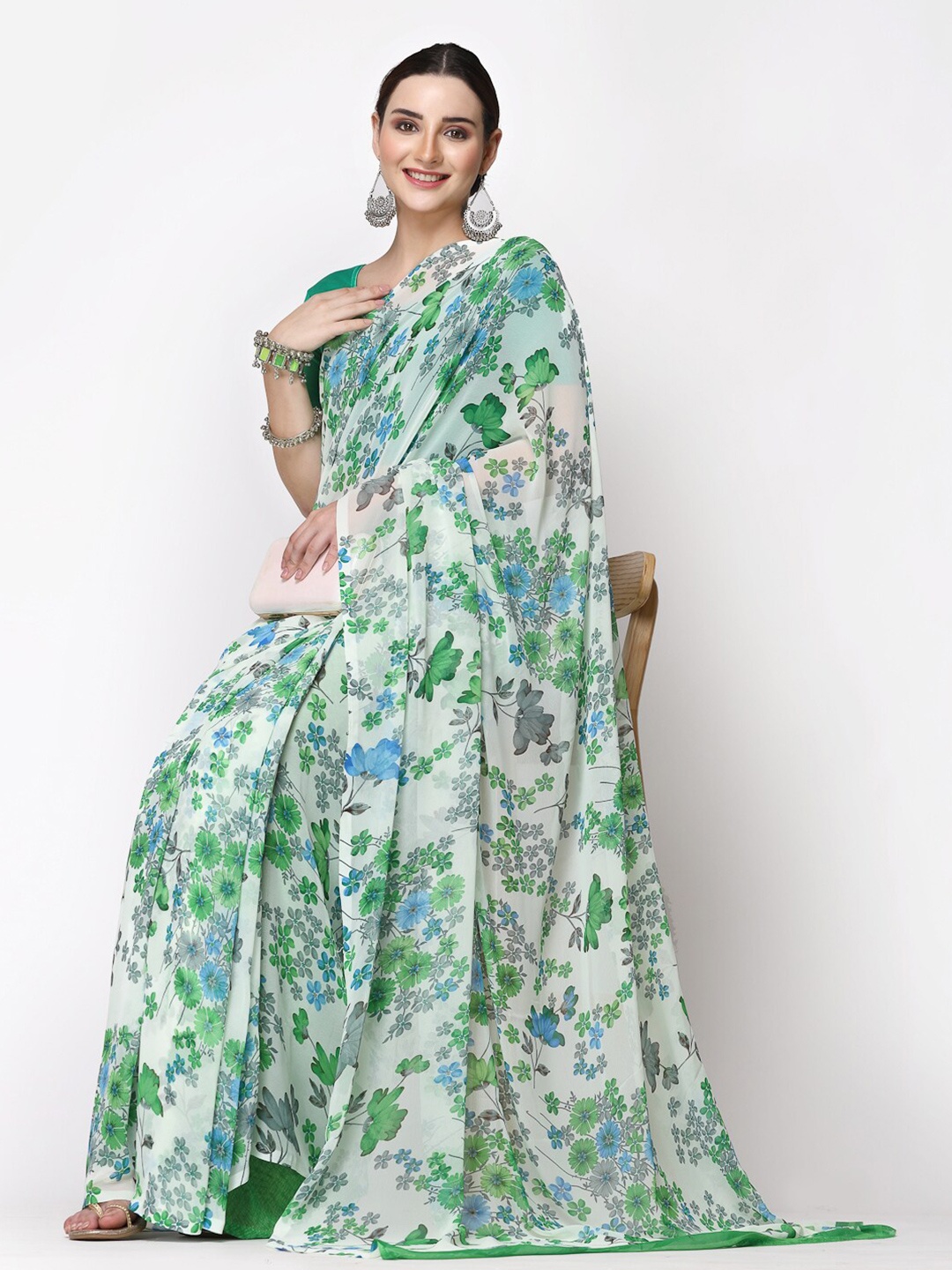 

ISHQY Floral Pure Georgette Saree, Green
