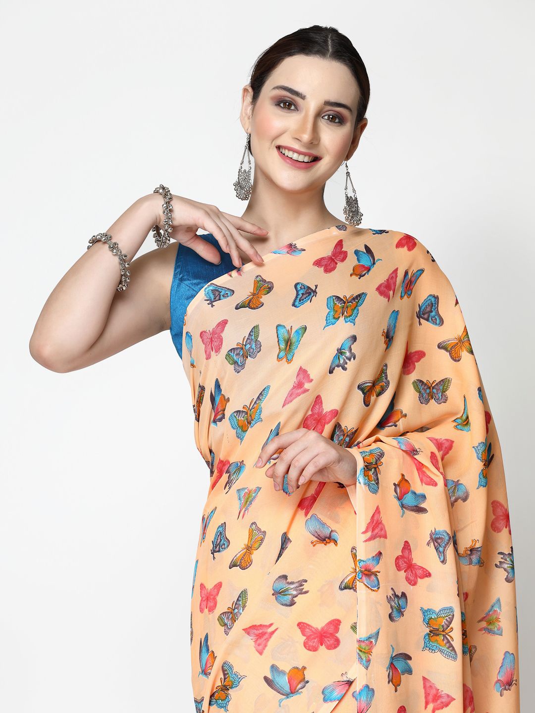 

ISHQY Floral Pure Georgette Saree, Peach