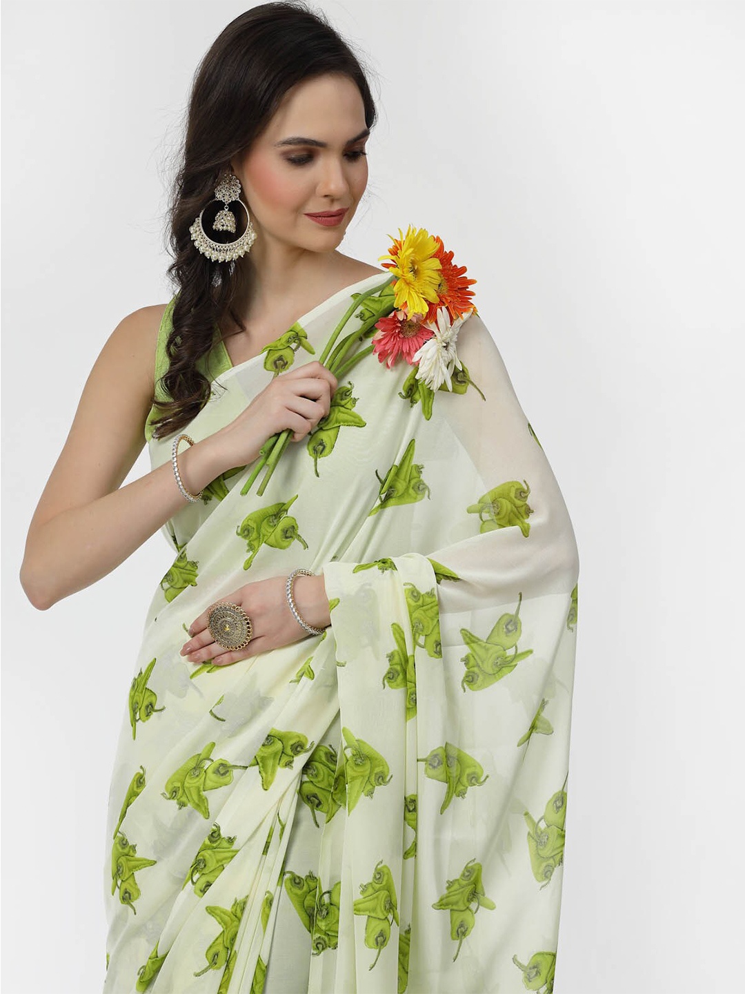 

ISHQY Floral Pure Georgette Saree, Green
