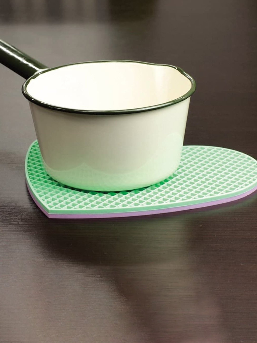 

P-Plus International 6 Pieces Textured Heat Resistant Trivets, Black
