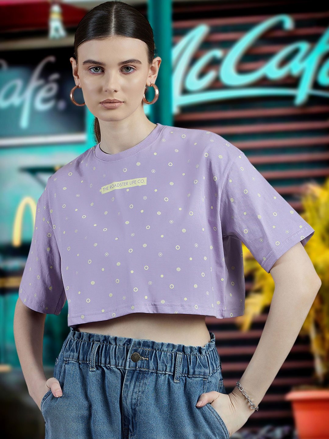 

The Roadster Lifestyle Co Lavender Printed Pure Cotton Boxy Cropped Tshirt