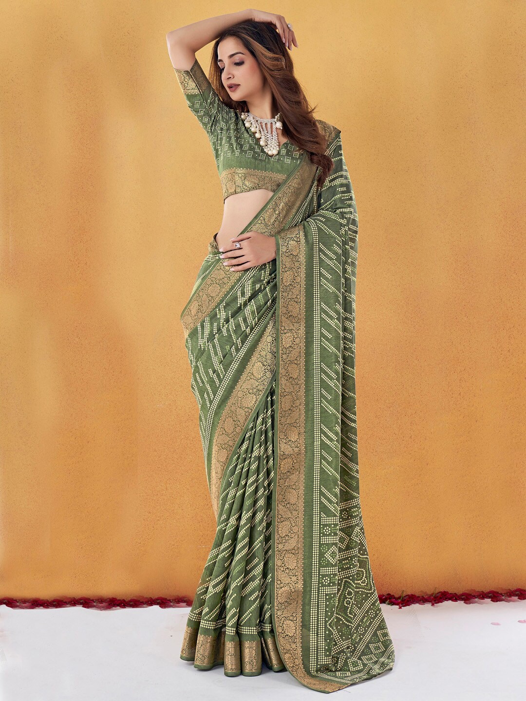 

Anouk Ethnic Motifs Zari Silk Blend Sungudi Saree, Olive