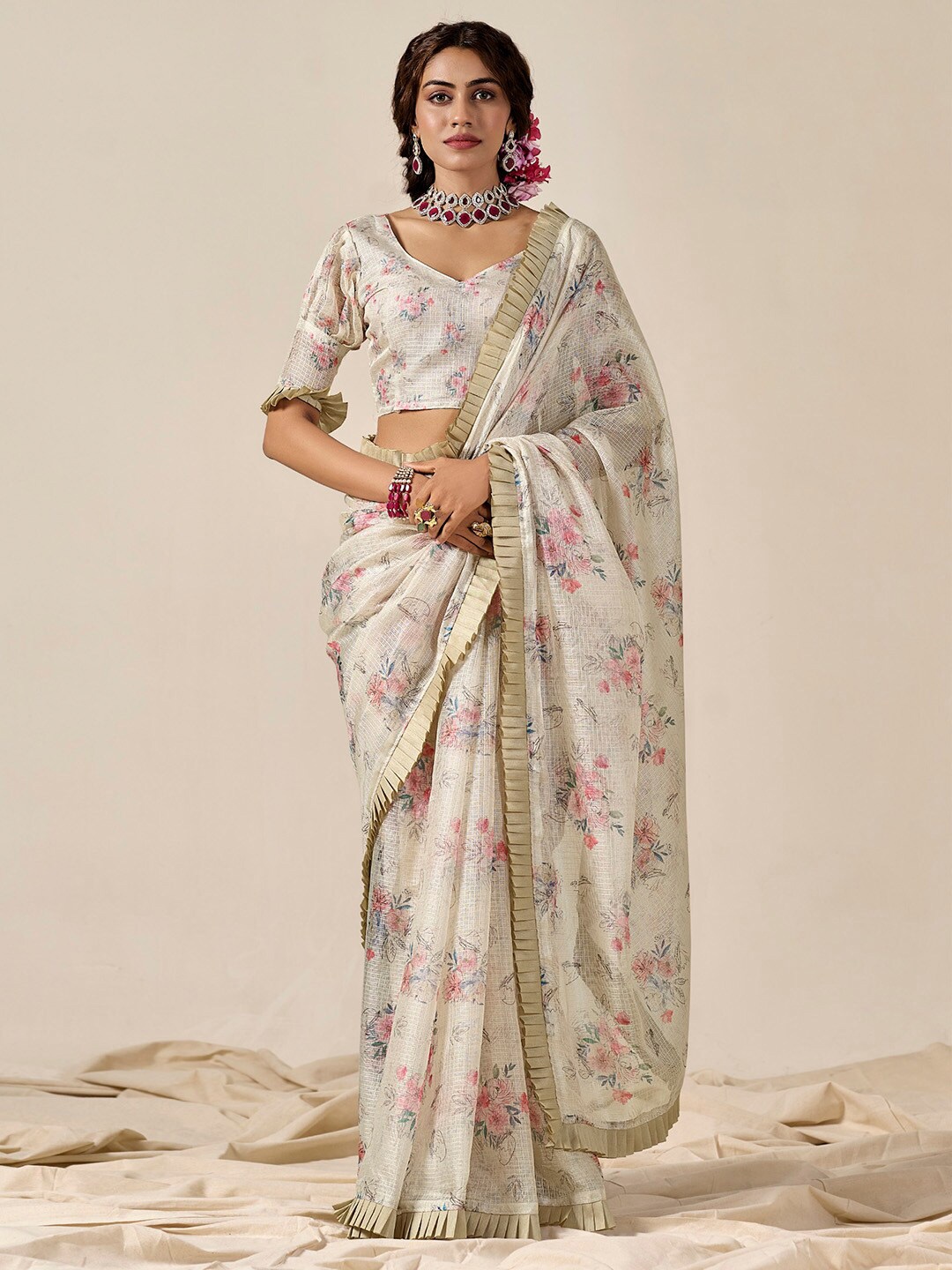 

Anouk Embellished Floral Saree, Off white