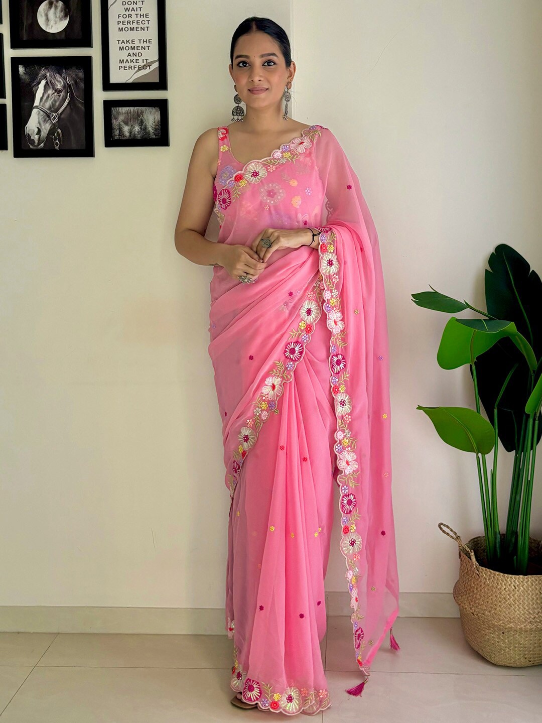 

Anouk Floral Embroidered Pure Georgette Saree, Pink
