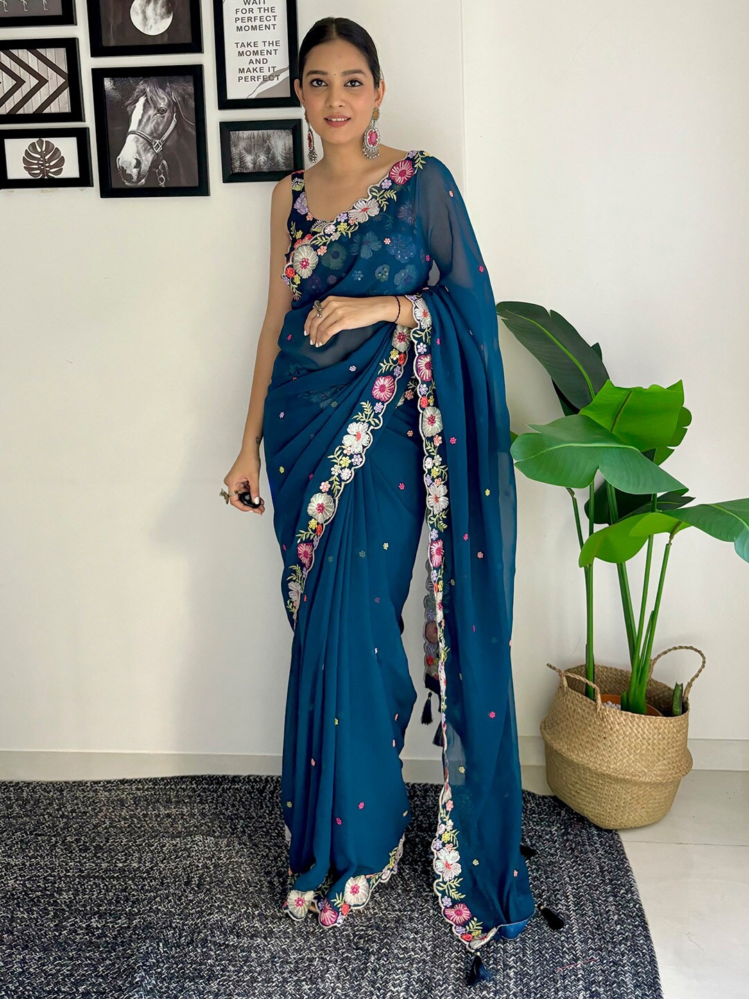 

Anouk Paisley Sequinned Pure Georgette Saree, Teal