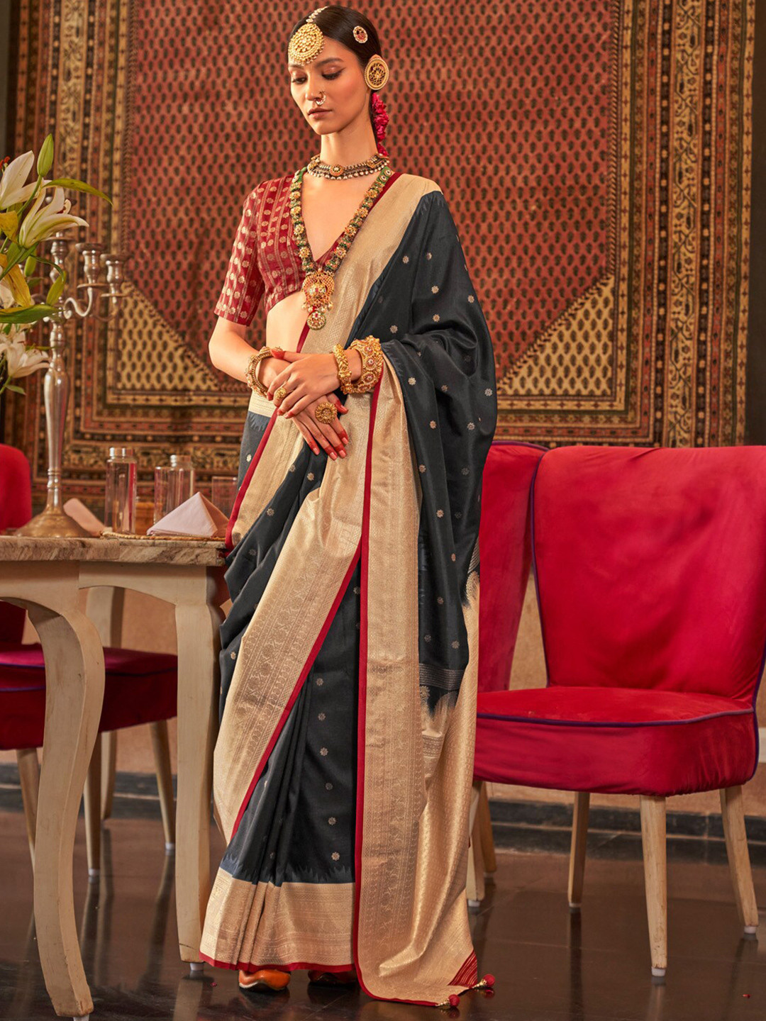 

Anouk Ethnic Motifs Jaali Banarasi Saree, Black