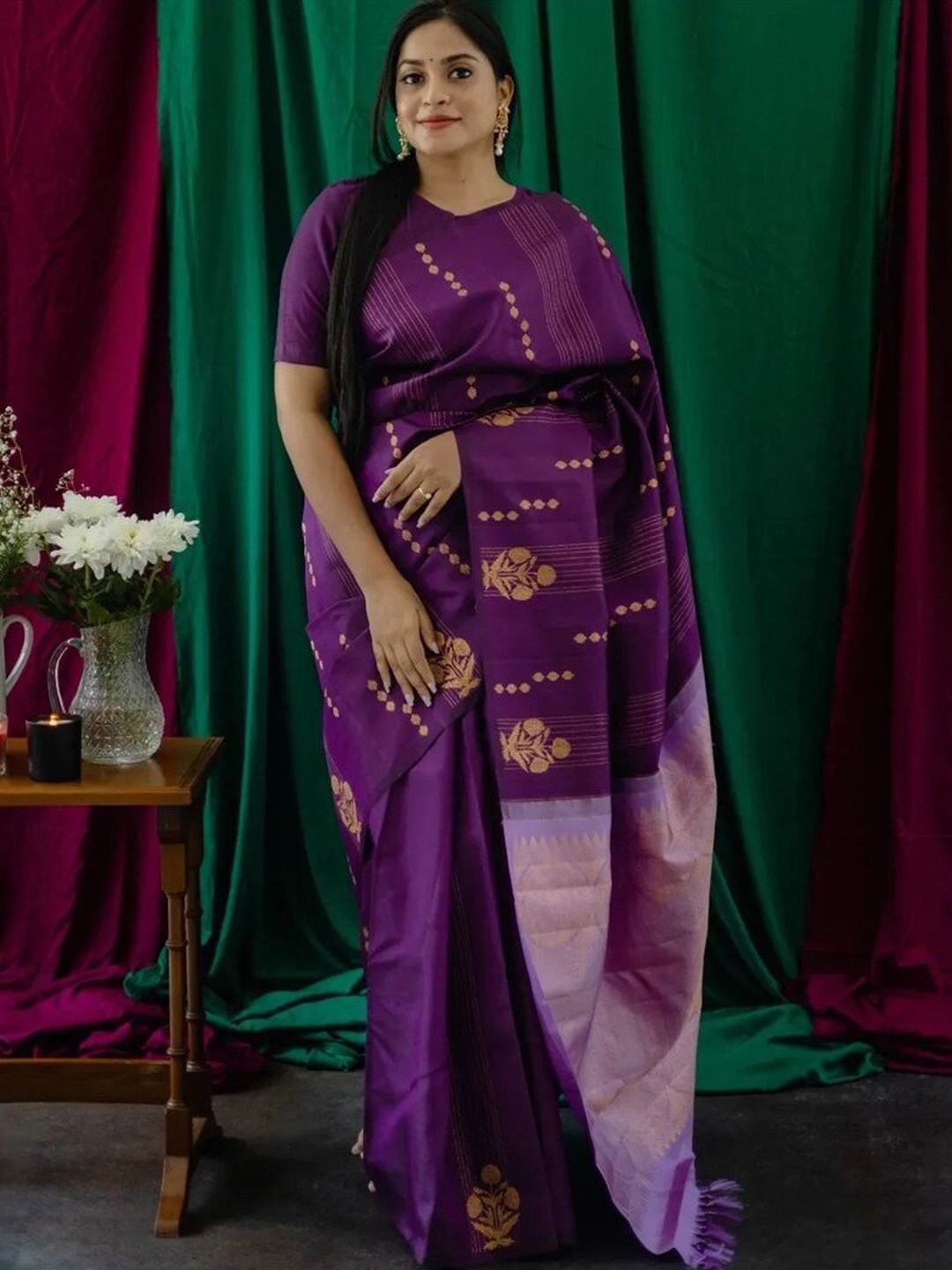 

Flosive Woven Design Zari Art Silk Banarasi Saree, Purple