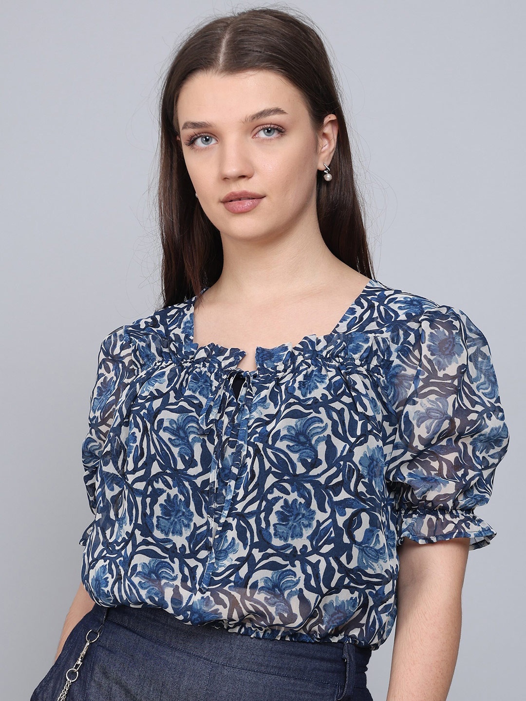 

Baawri Floral Print Tie-Up Neck Puff Sleeve Blouson Top, Blue