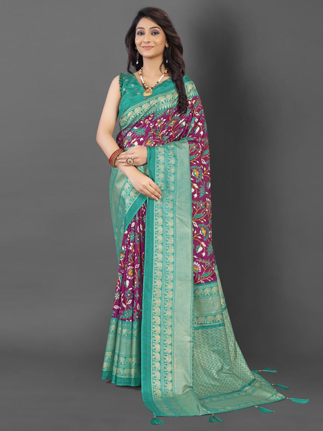 

Mitera Floral Zari Pochampally Saree, Magenta