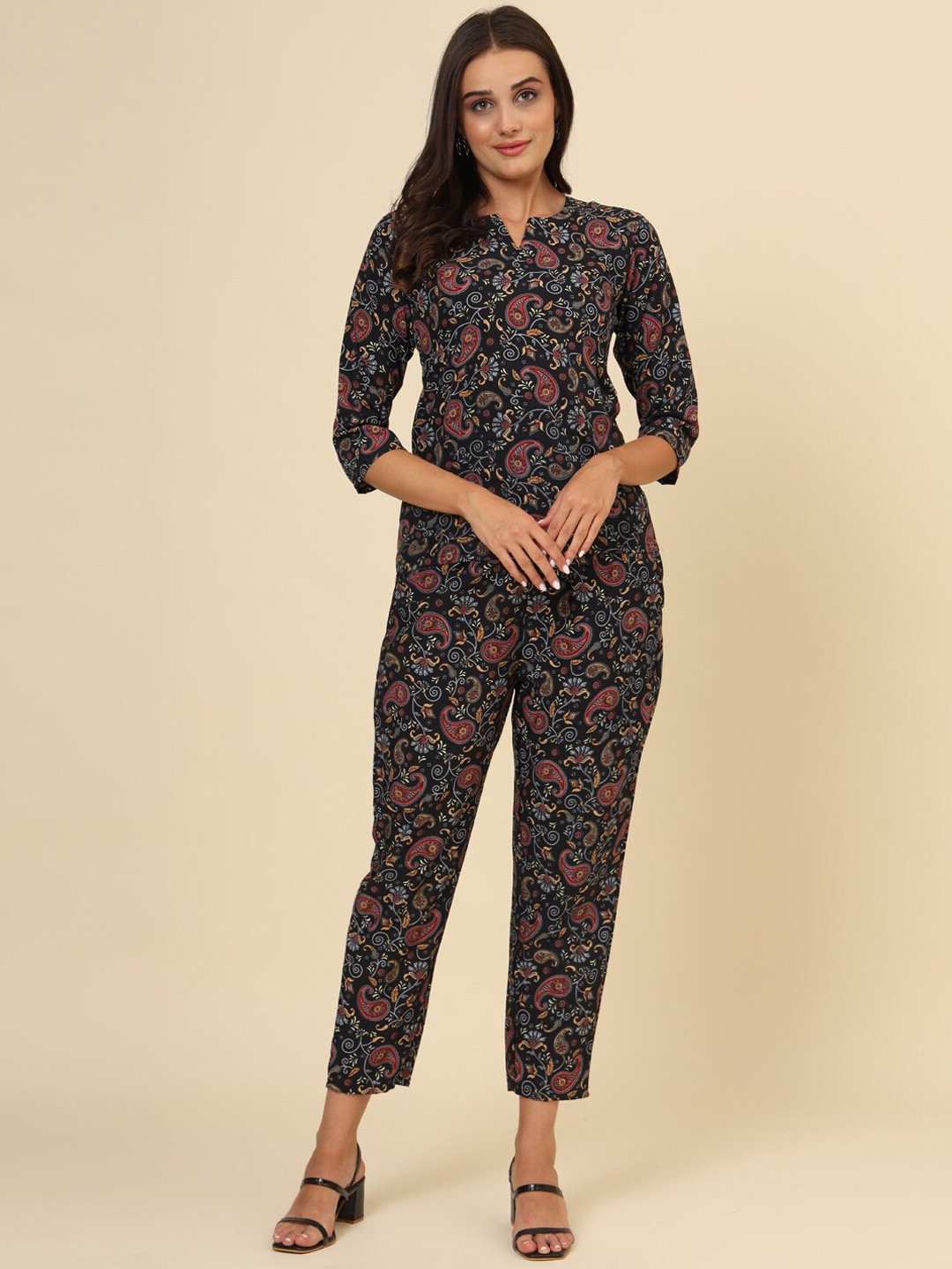 

Modestouze Attires Floral Printed Top And Trousers Co-Ords, Black