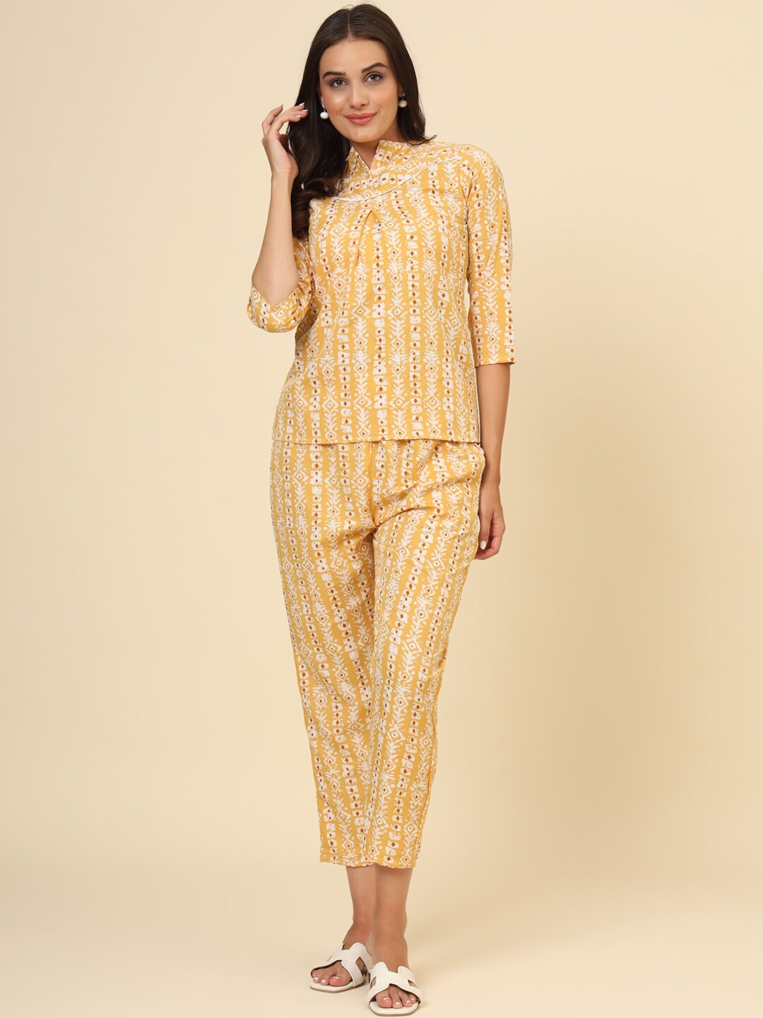 

Modestouze Attires Printed V-Neck Top With Trousers, Yellow