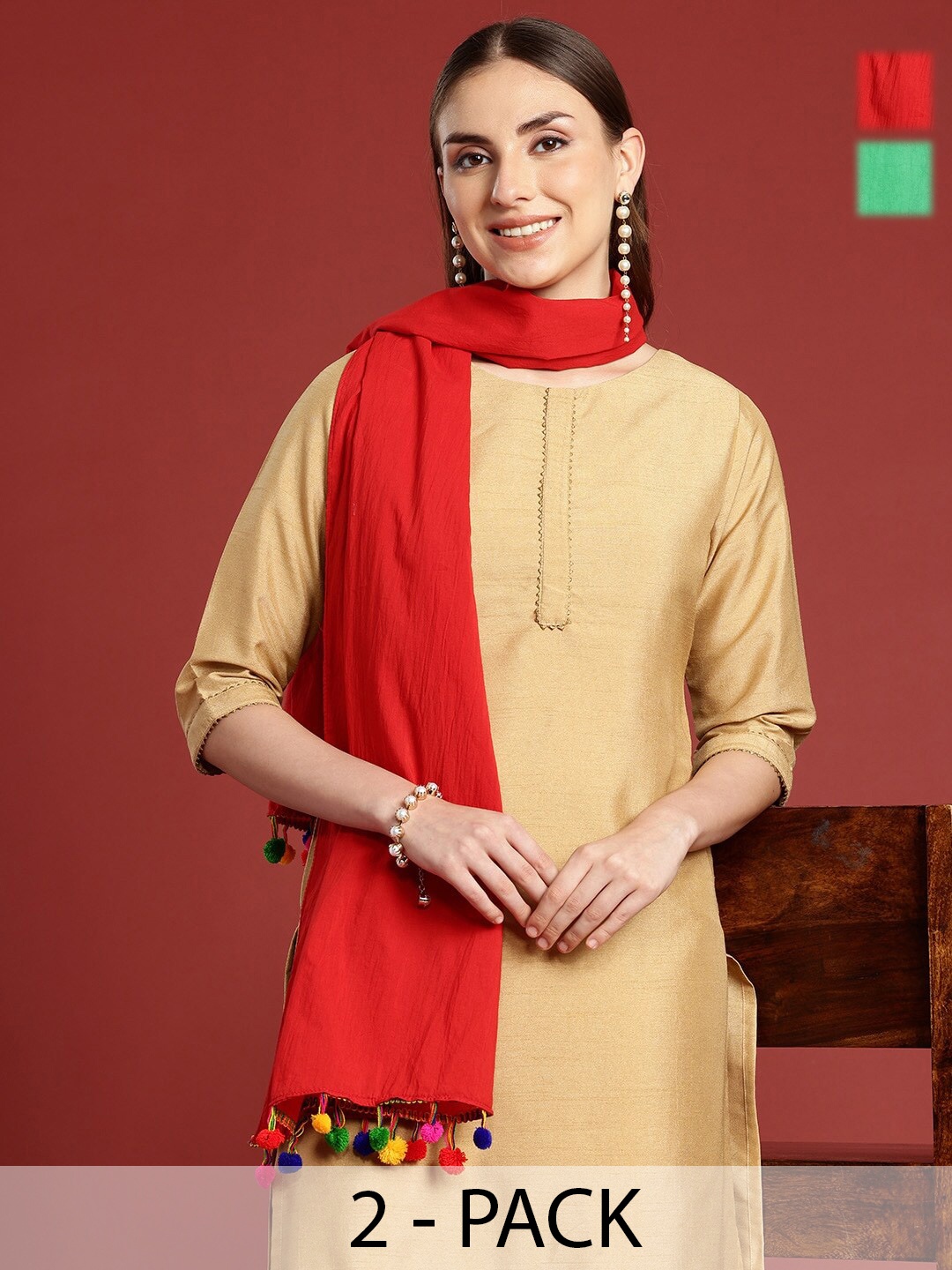 

Anouk Pack Of 2 Red & Green Tasselled Cotton Scarves