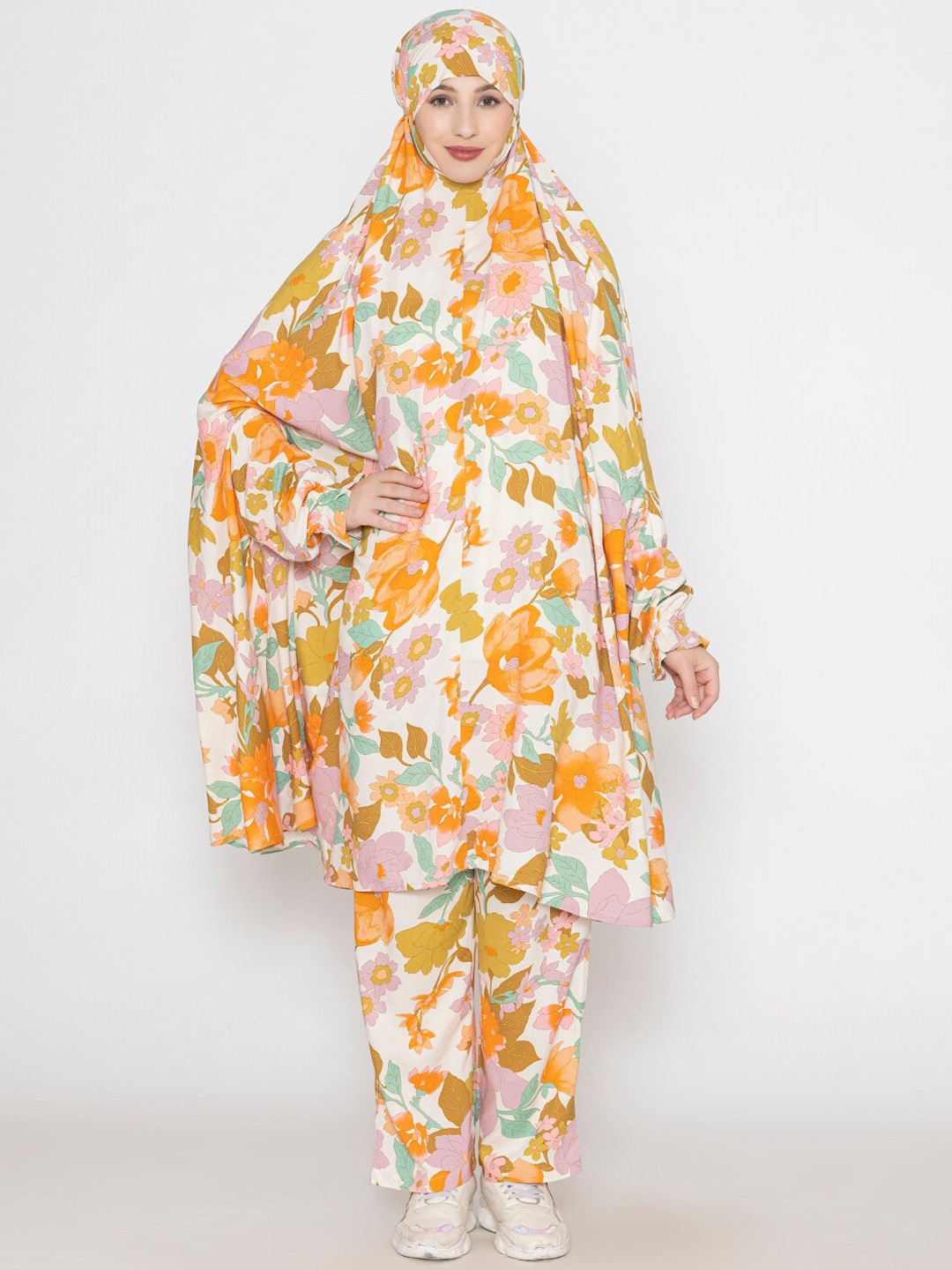 

SANASH Collections Printed Hooded Abaya Style Co-Ords, White