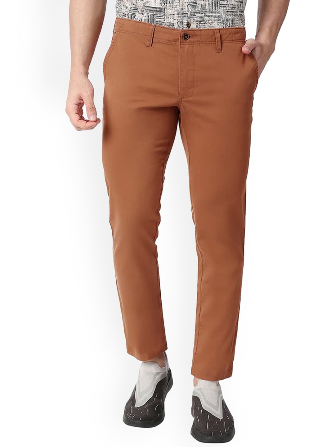 

Basics Men Slim Fit Mid-Rise Cotton Plain Regular Trousers Trousers, Maroon