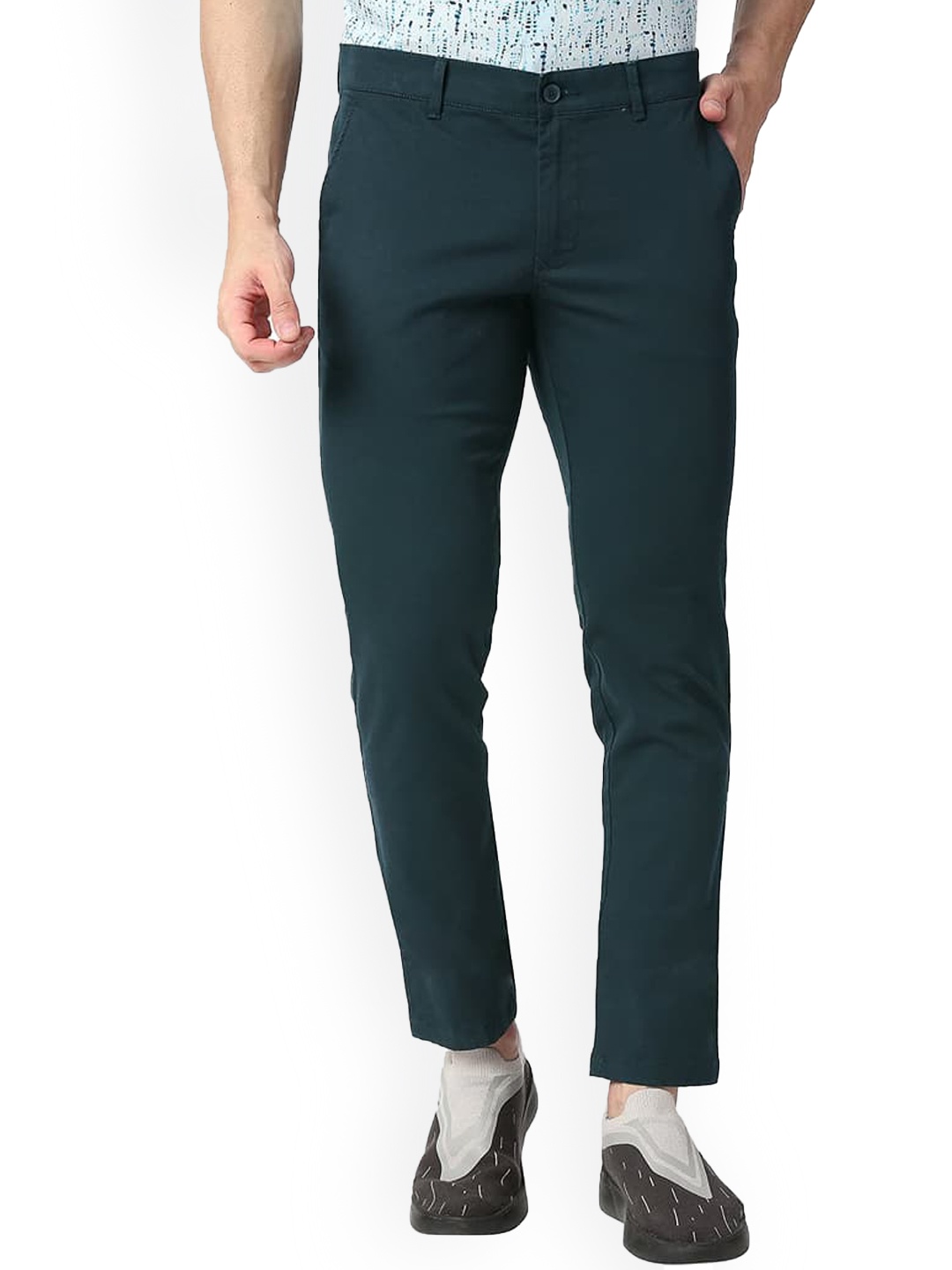 

Basics Men Mid-Rise Slim Fit Chinos Trousers, Green