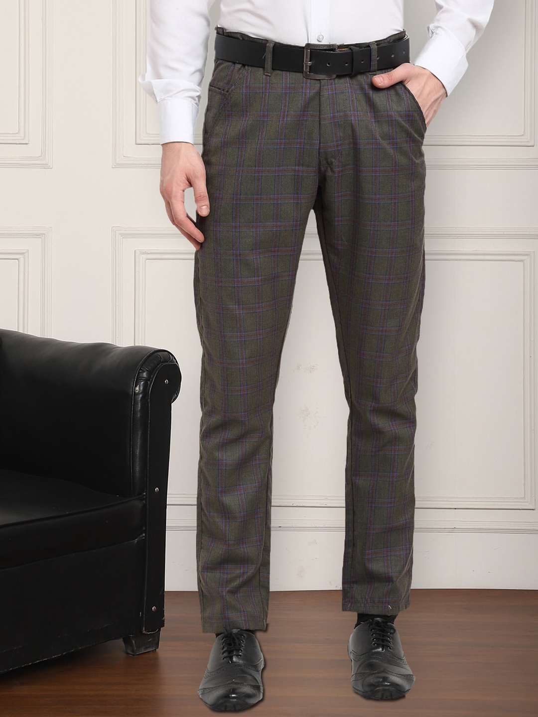 

JAINISH Men Checked Relaxed Tapered Fit Pure Cotton Formal Trousers, Charcoal