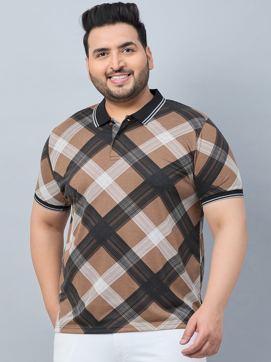 

AUSTIVO Plus Size Geometric Printed Polo Collar T-shirt, Black