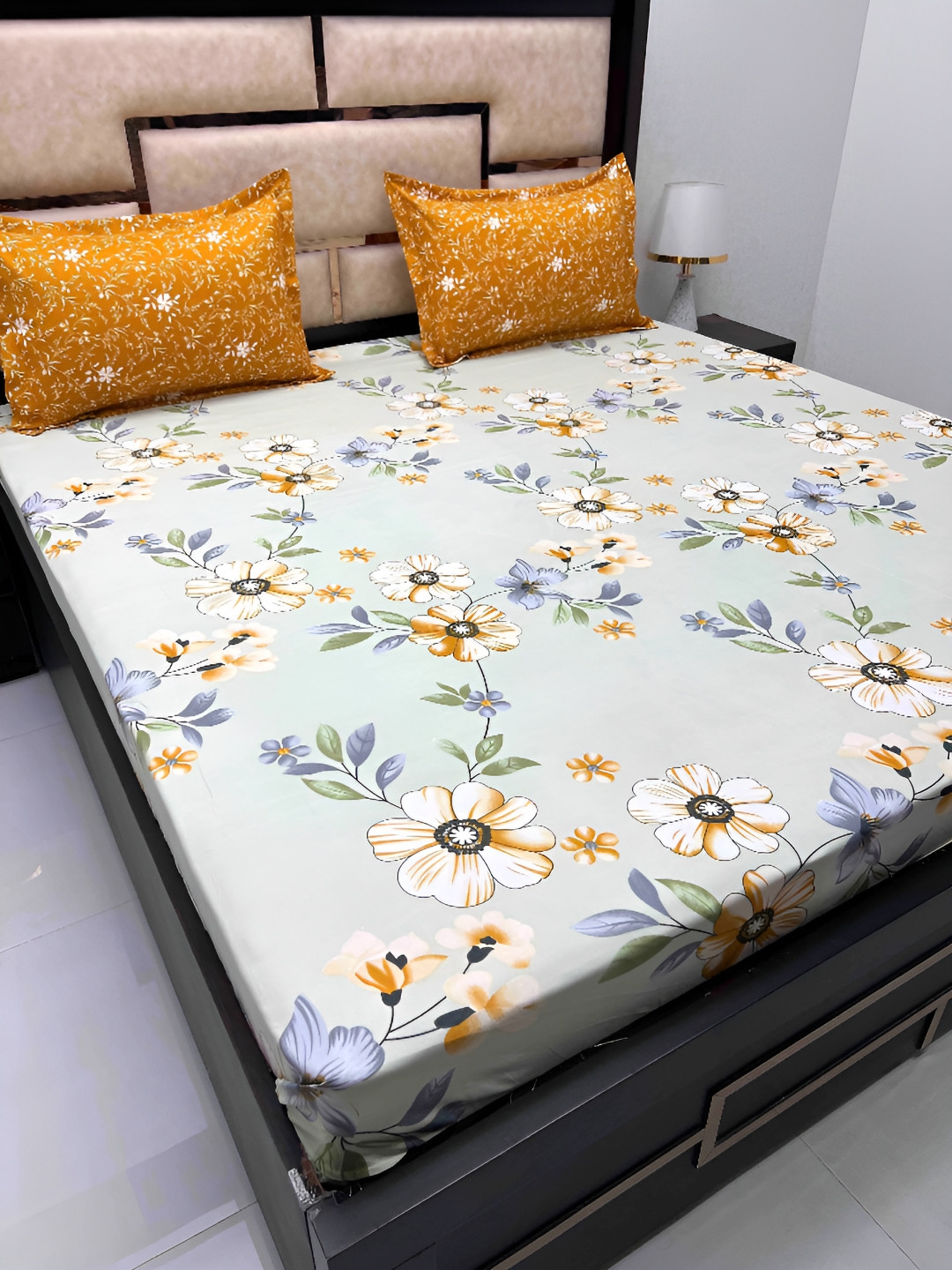 

Pure Decor Grey & Brown Floral Cotton 300 TC King Bedsheet with 2 Pillow Covers
