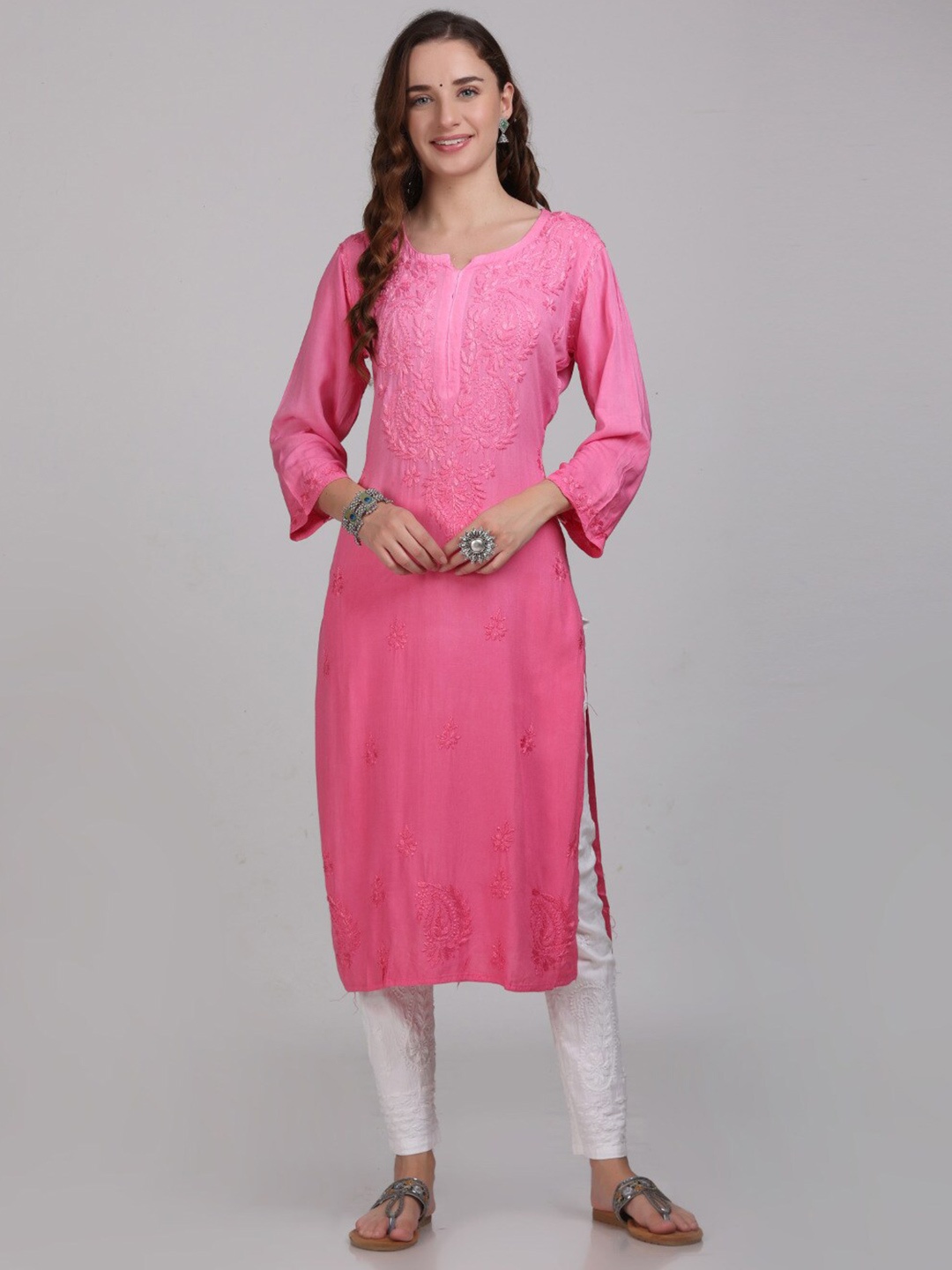 

KHAKA Floral Embroidered Notch Neck Pure Cotton Chikankari Straight Kurta, Pink