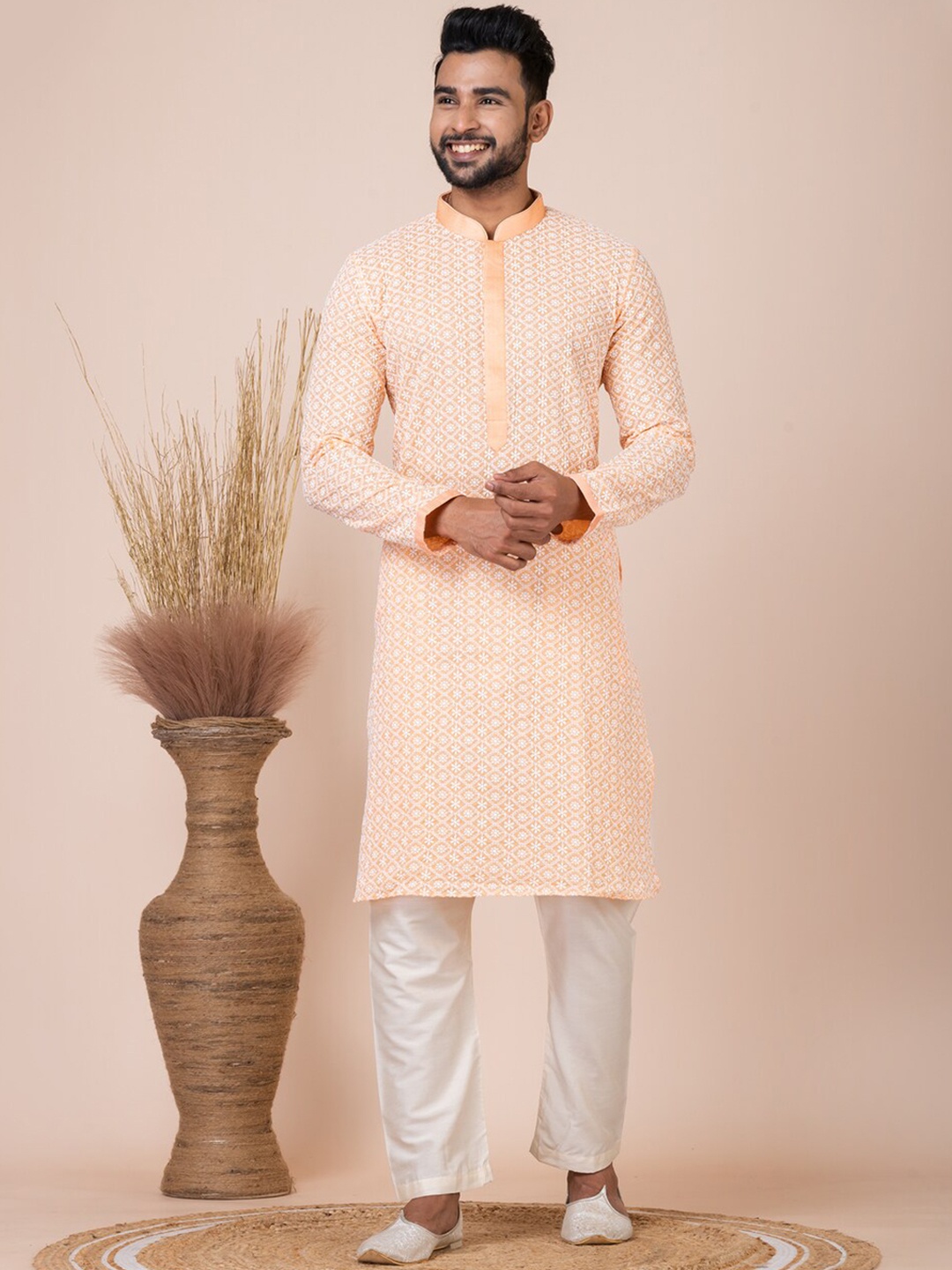 

HU - Handcrafted Uniquely Geometric Embroidered Mandarin Collar Cotton Silk Straight Kurta, Peach