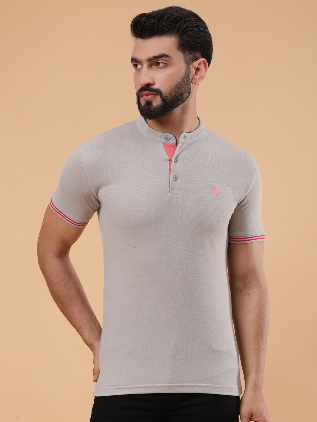 

WE PERFECT Henley Neck Cotton T-shirt, Grey