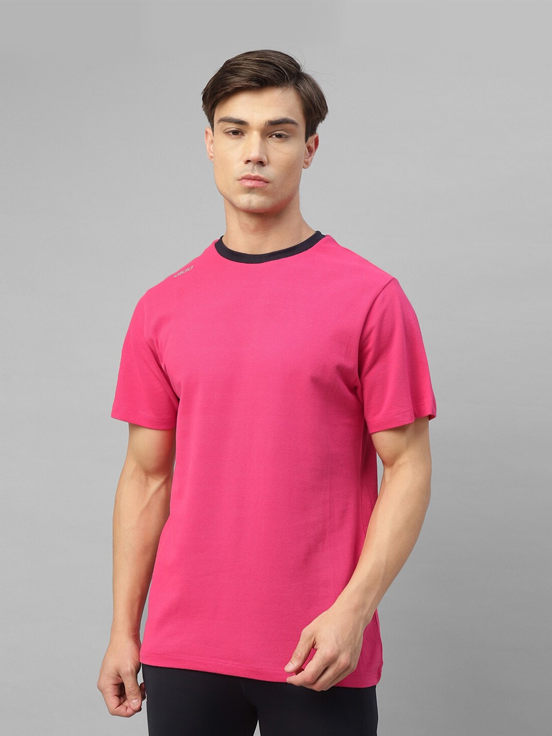 

DIDA Round Neck Short Sleeves Dri-FIT Regular T-shirt, Pink