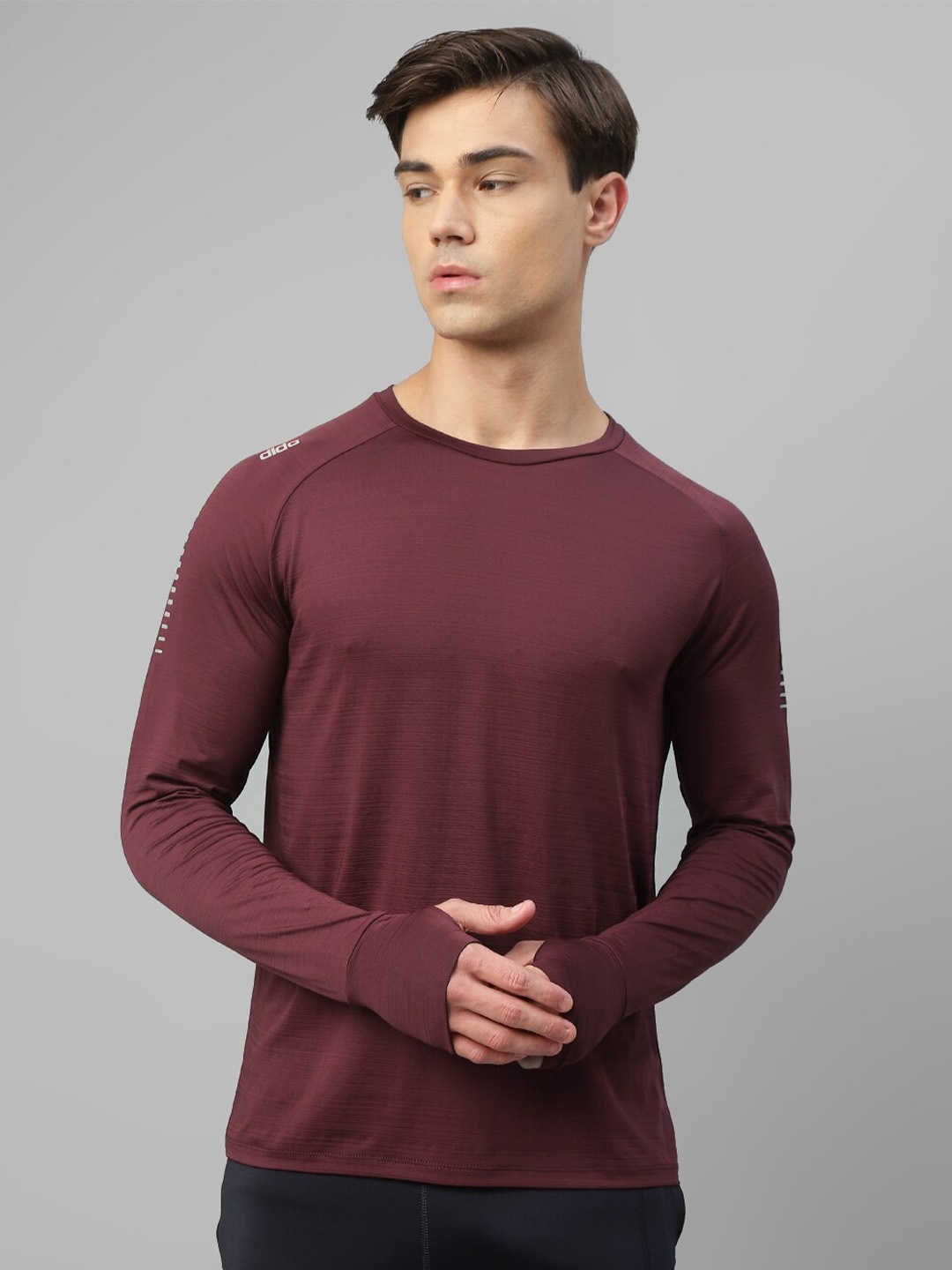 

DIDA Round Neck Short Sleeves Dri-FIT Regular T-shirt, Maroon