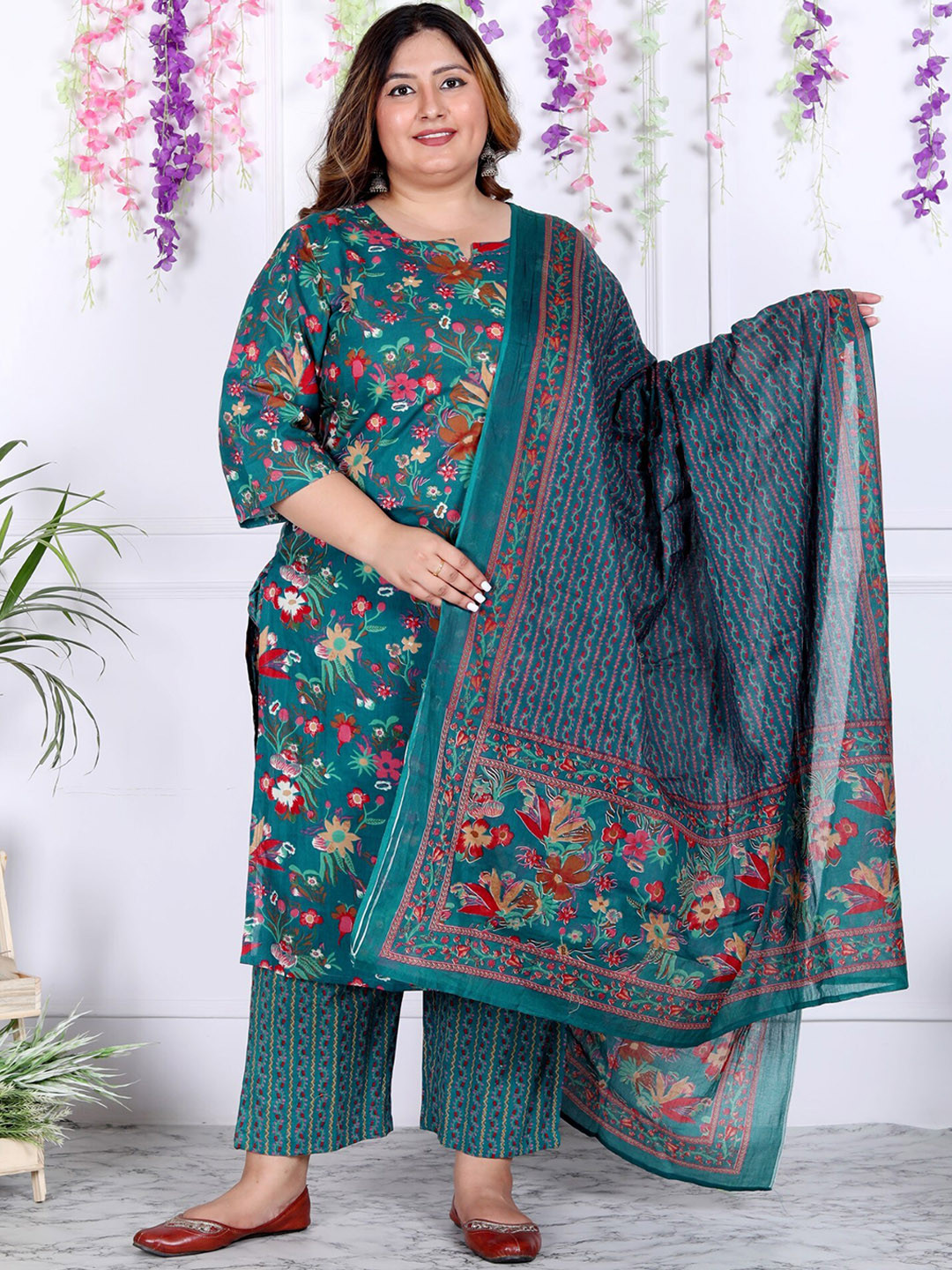 

Swasti Plus Size Floral Printed Regular Pure Cotton Kurta with Trousers & Dupatta, Green