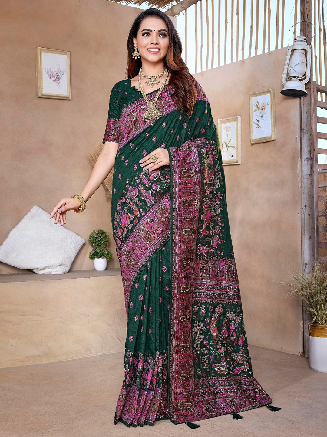 

LeeliPeeri Designer Ethnic Motifs Zari Chanderi Saree, Green