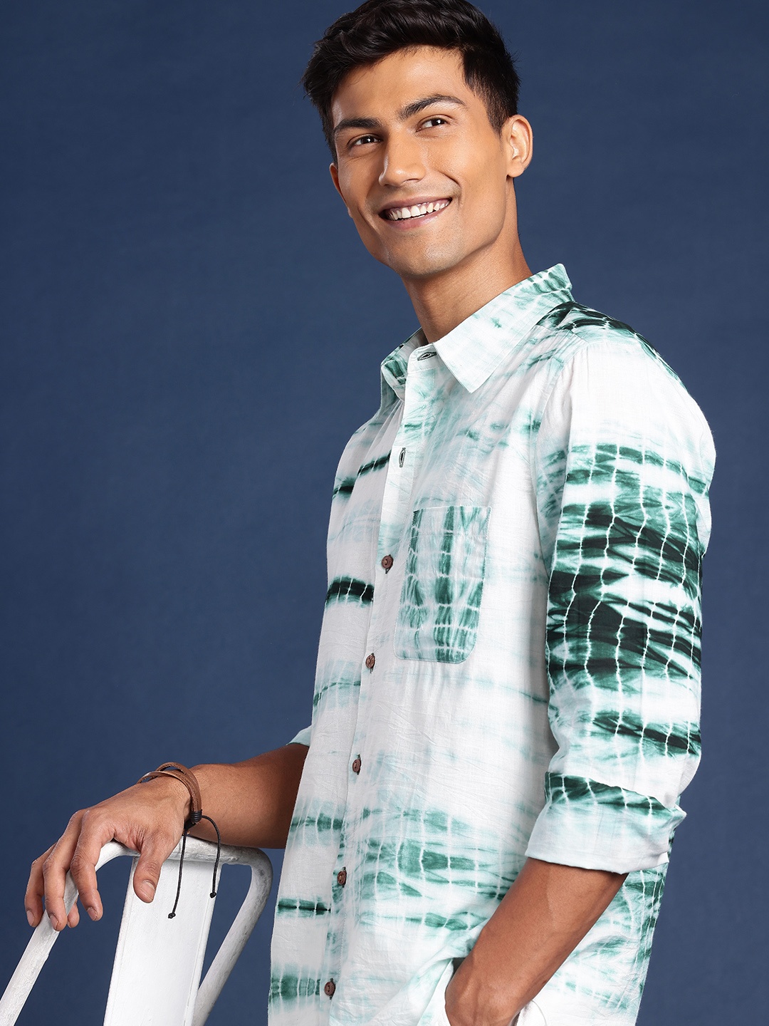 

Taavi Men Comfort Tie & Dye Printed Casual Shirt, Green