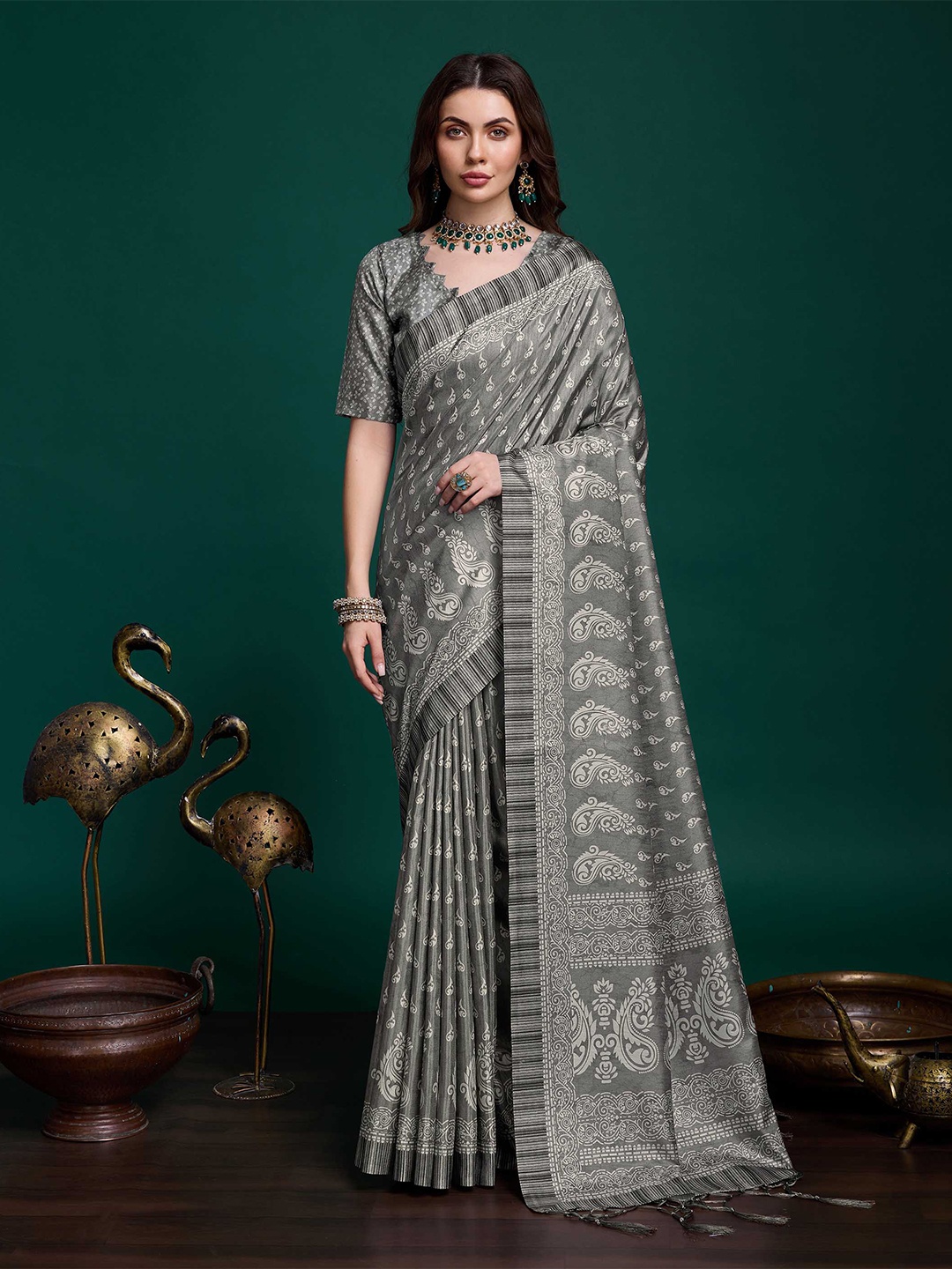 

Mitera Floral Pure Silk Saree, Grey