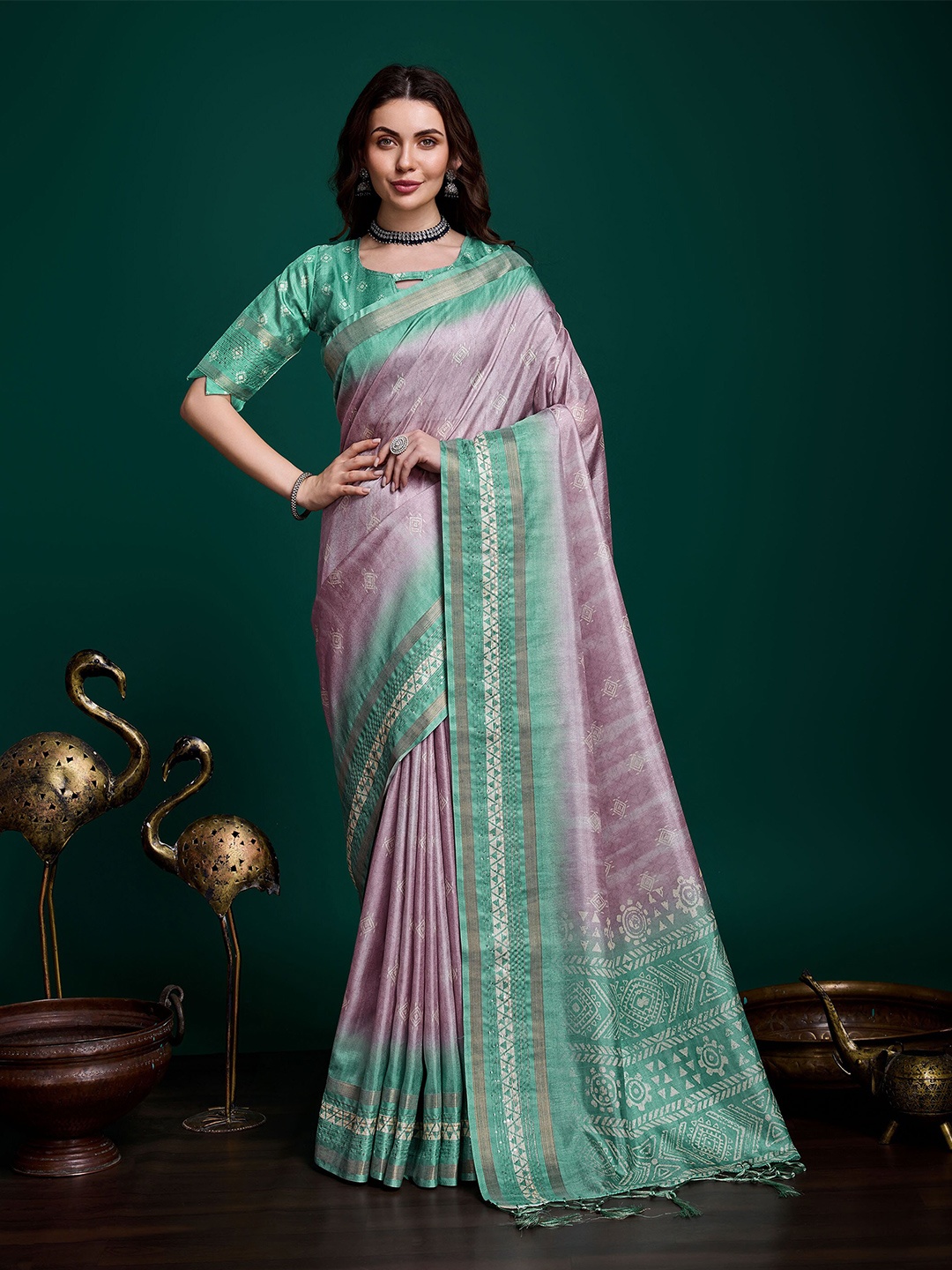Mitera Embroidered Geometric Saree, Purple