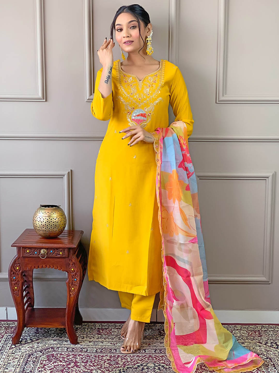

Growdamy Floral Yoke Design Round Neck Three-Quarter Sleeves Kurta Set, Yellow