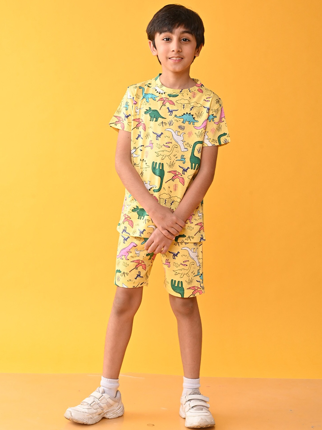 

Anthrilo Boys Printed Round Neck Short Sleeves T-Shirt & Shorts, Yellow
