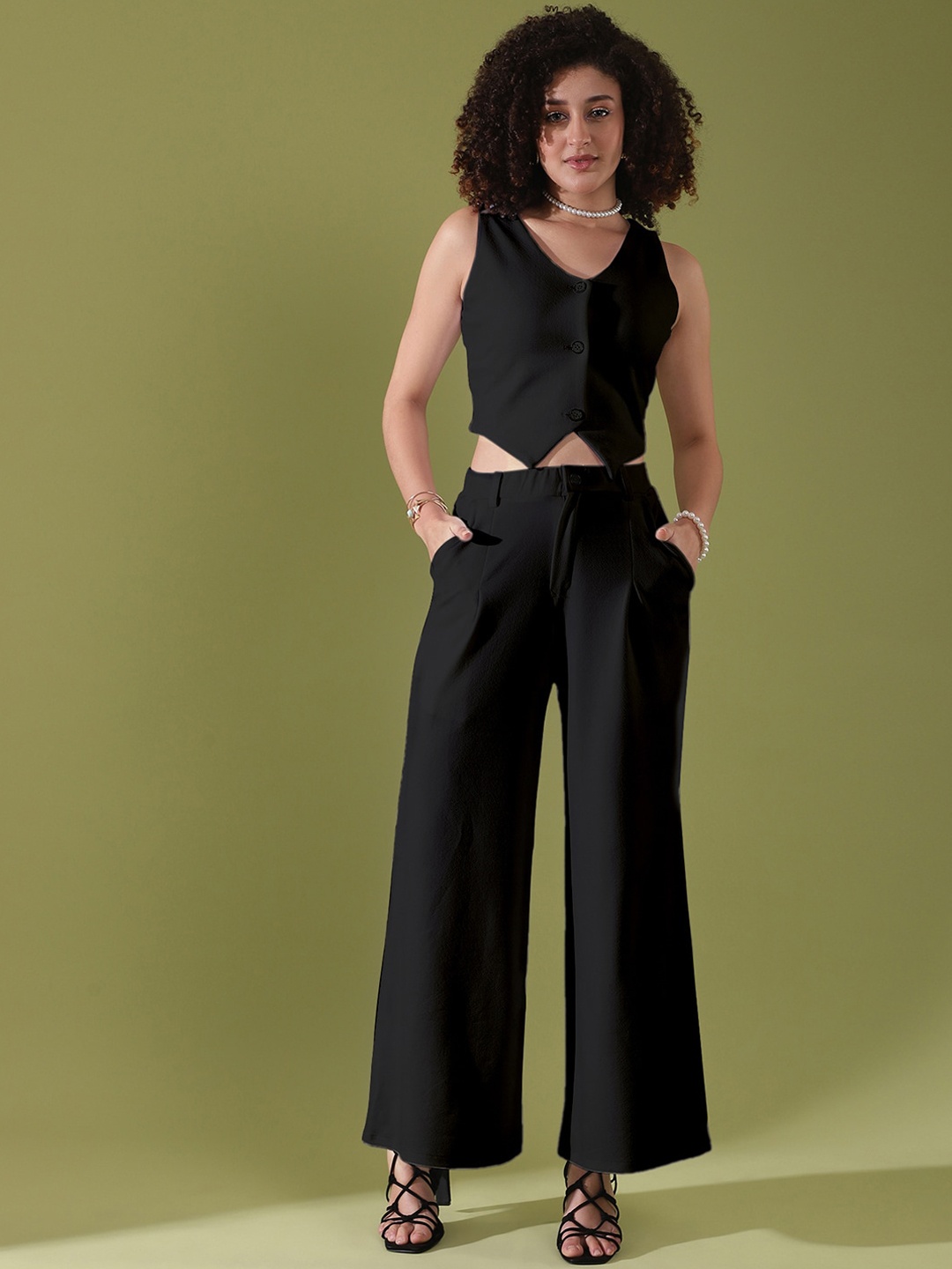 

Selvia V-Neck Sleeveless Crop Top With Trousers, Black