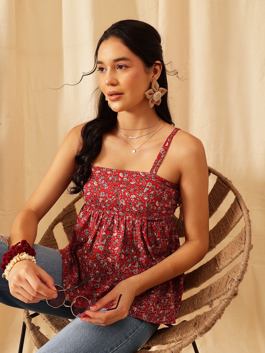 

QUIERO Red Floral Print Smocking Square Neck Empire Top