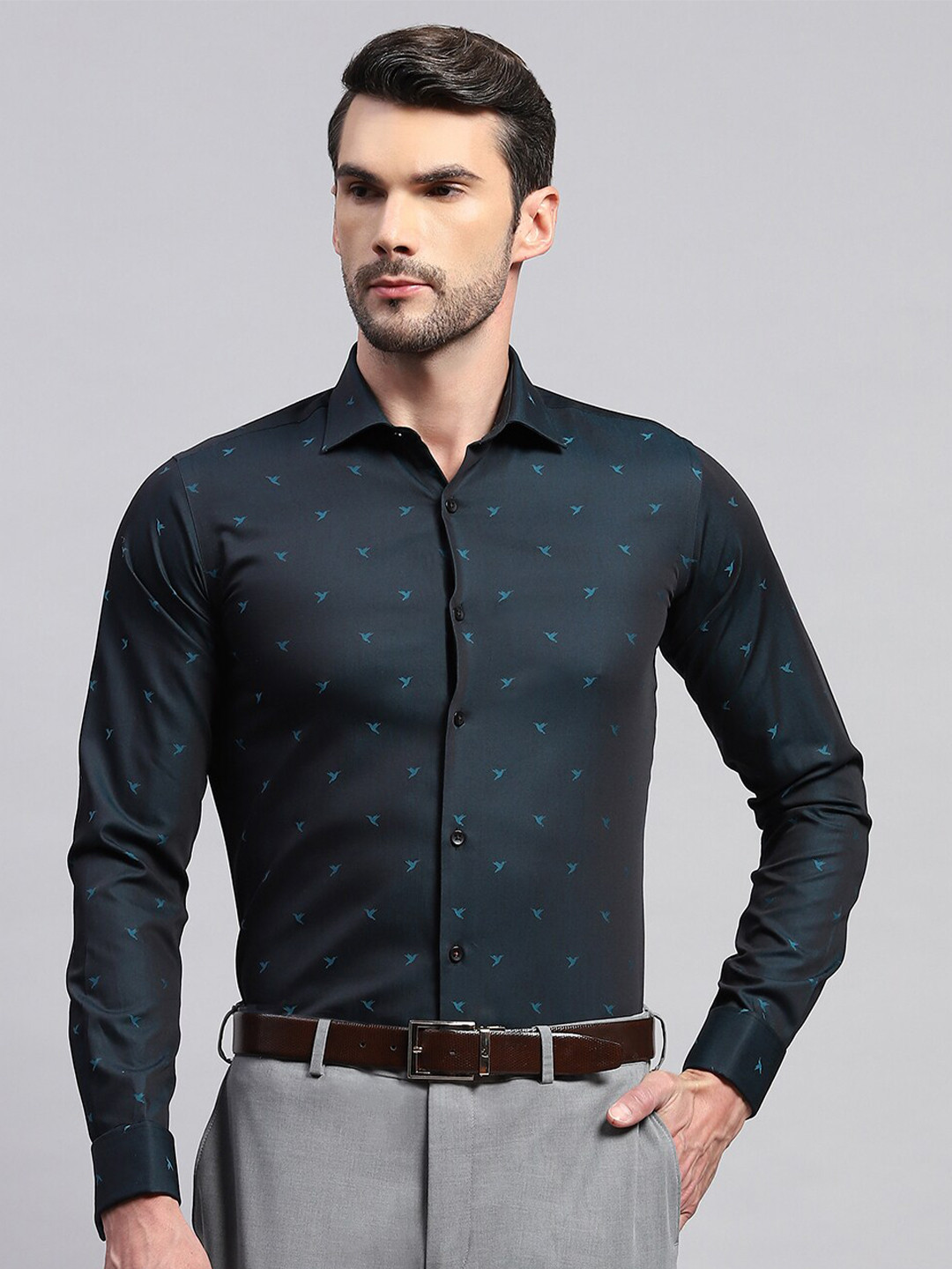 

Monte Carlo Comfort Opaque Geometric Printed Cotton Casual Shirt, Navy blue