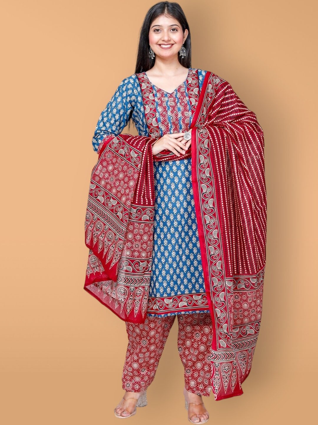 

Jevi Prints Ethnic Motifs Printed Pure Cotton Straight Kurta With Patiala & Dupatta, Blue