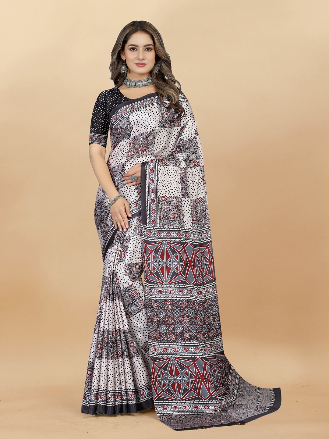 

KALINI Ethnic Motifs Saree, White