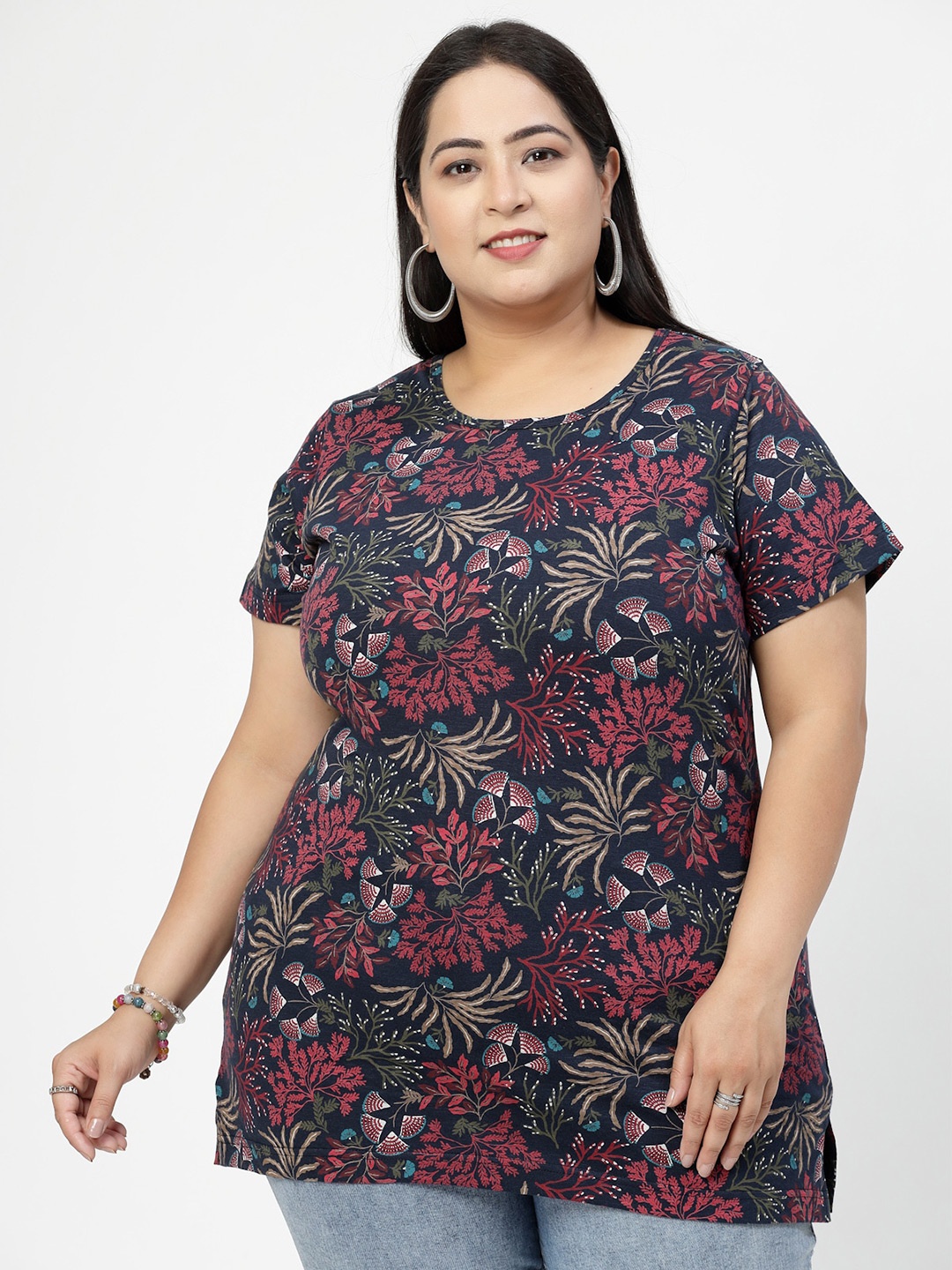 

plusS Plus Size Floral Printed Round Neck Short Sleeves Cotton T-shirt, Black