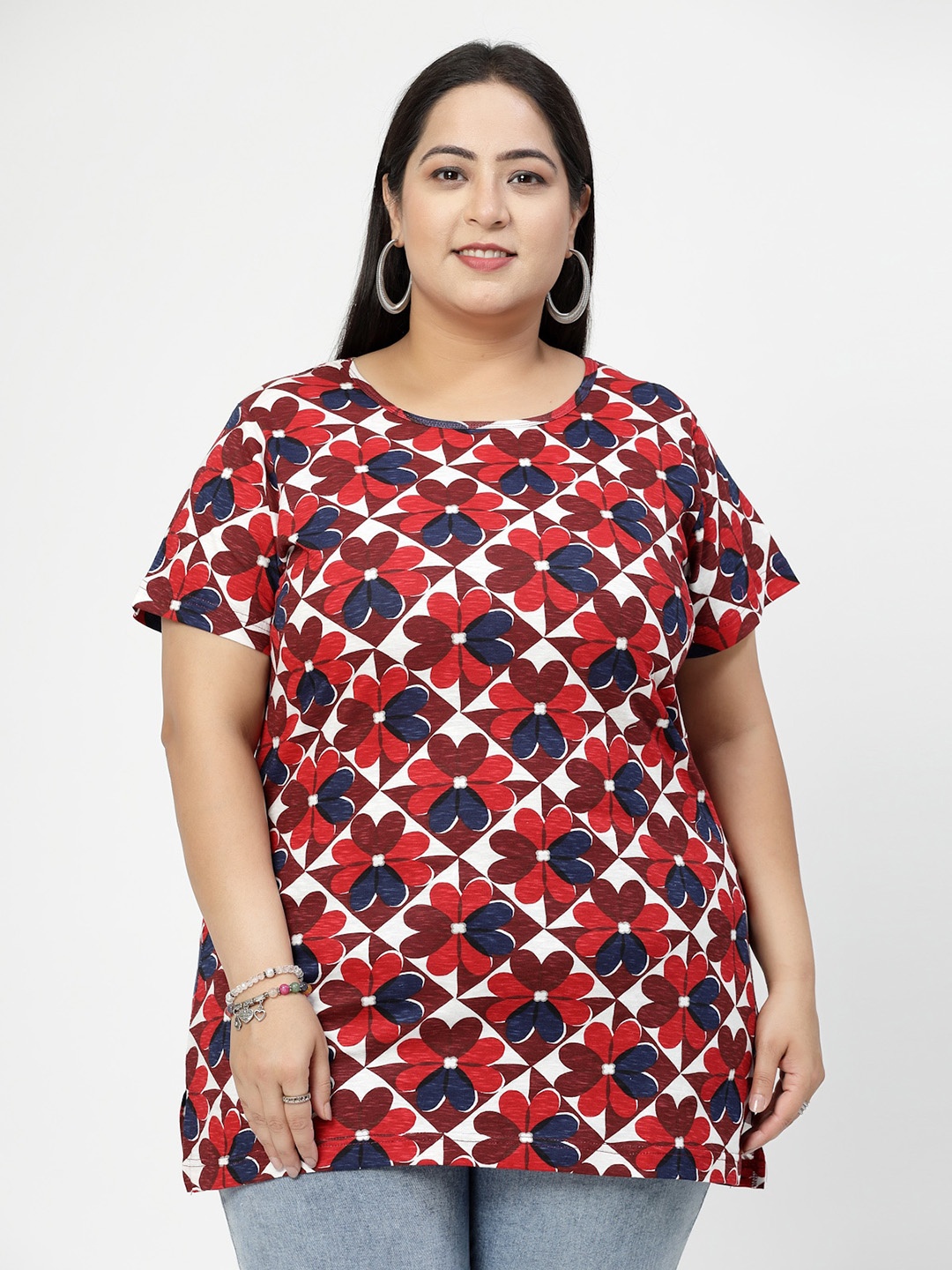 

plusS Red Floral Printed Round Neck Regular Fit Cotton Casual T-shirt