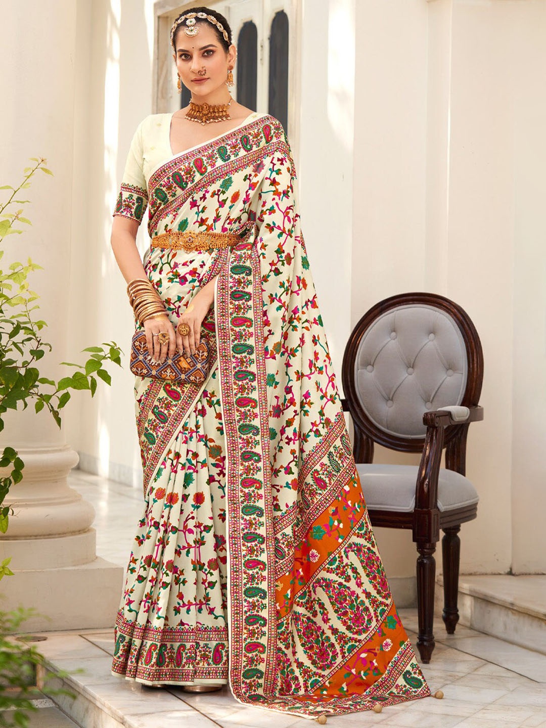 

MySilkLove Floral Bagh Silk Blend Saree, White