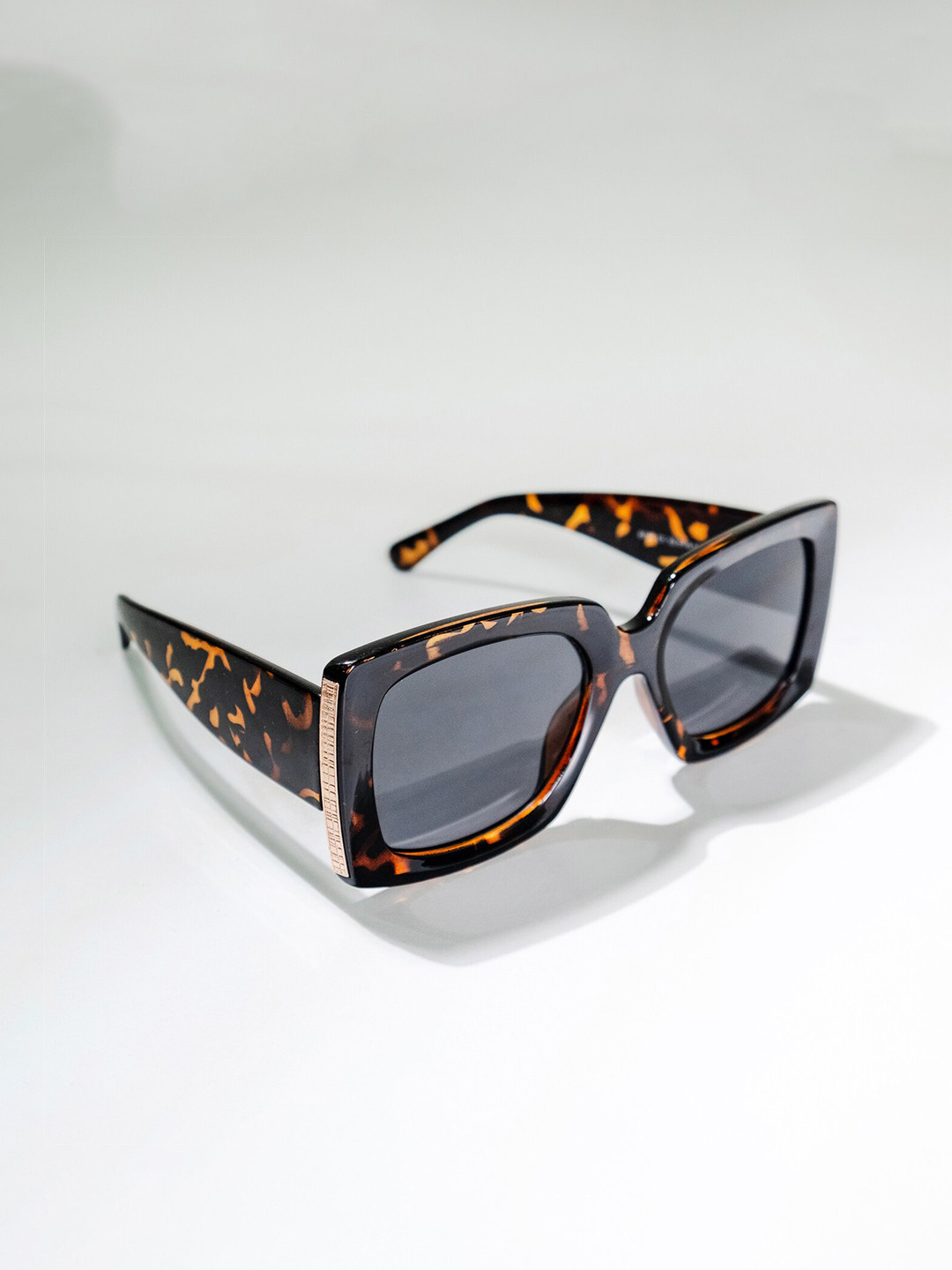 

CHOKORE Women Rectangle Sunglasses with UV Protected Lens CHKSW_1202, Black