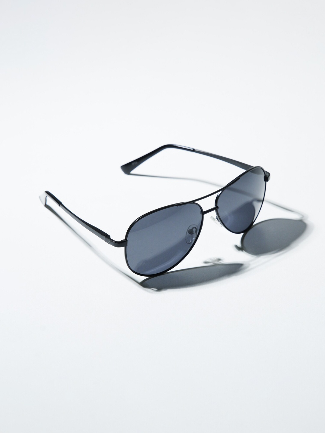 

CHOKORE Men Aviator Sunglasses with UV Protected Lens CHKSM_26, Black