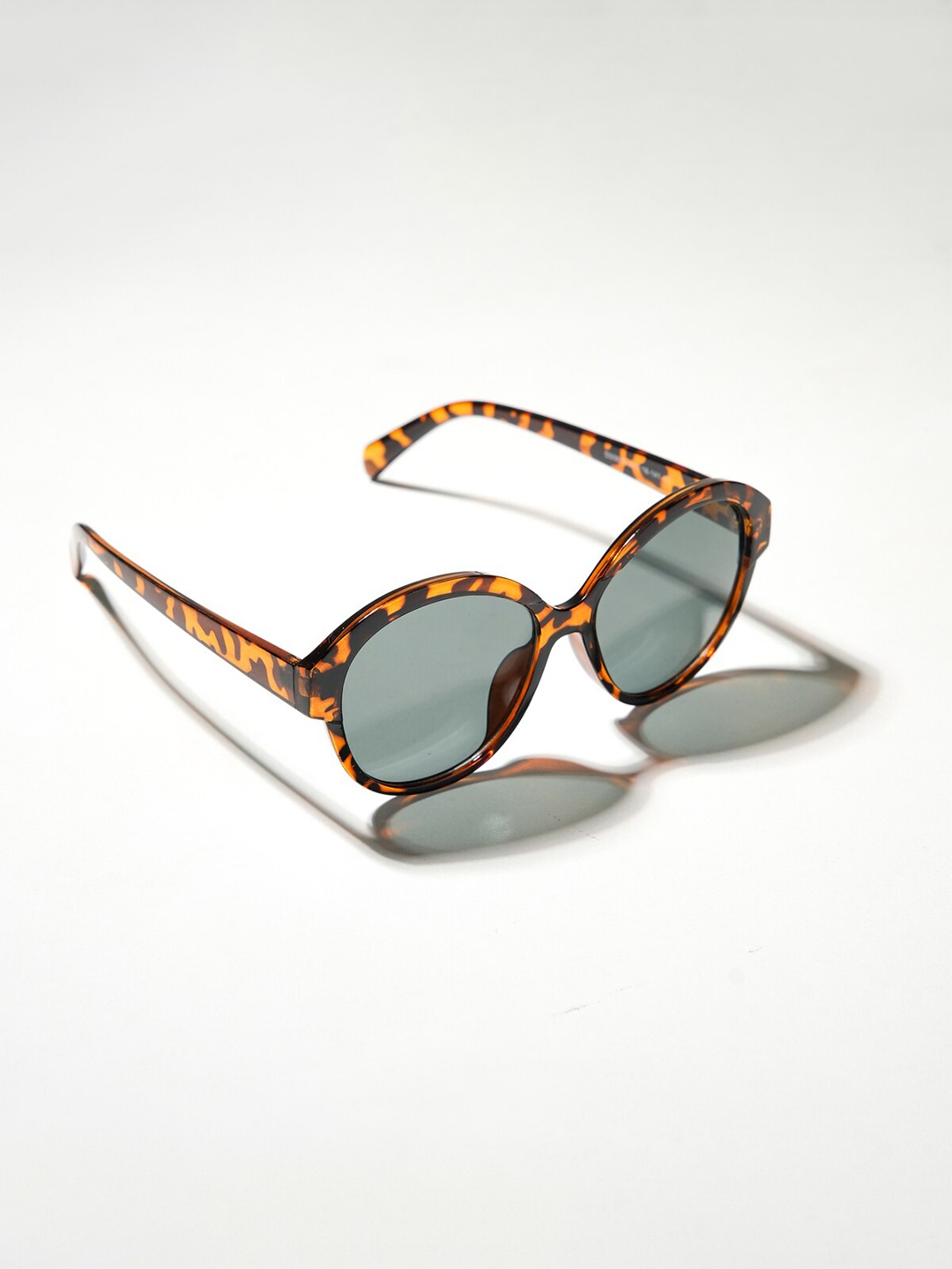 

CHOKORE Men Round Sunglasses with UV Protected Lens CHKSM_94, Grey
