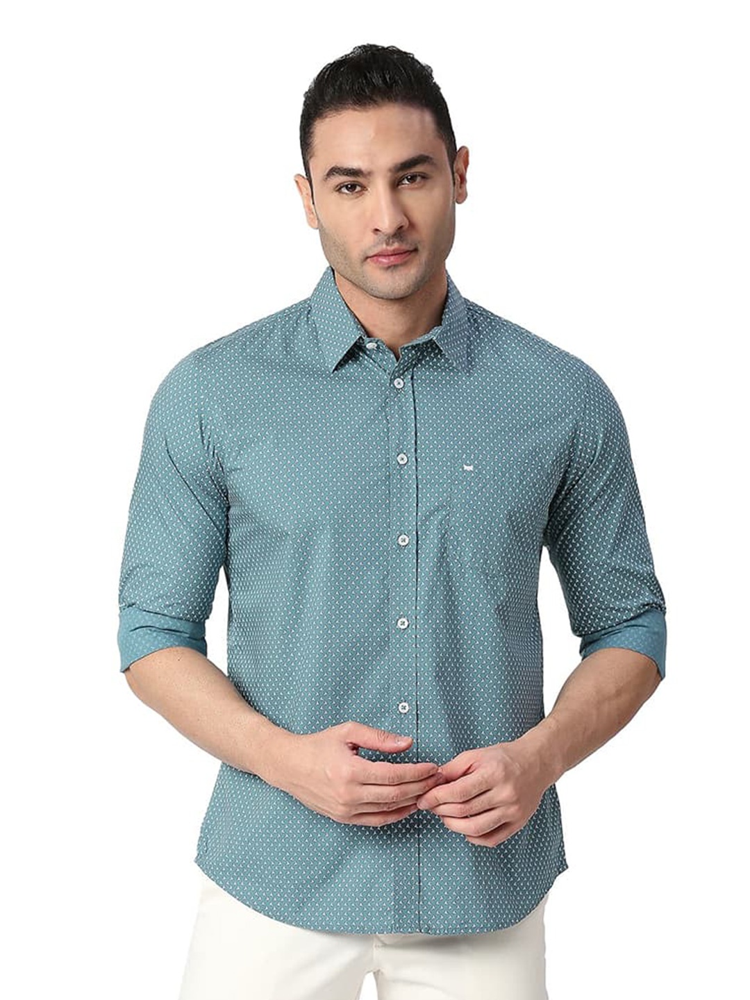 

Basics Slim Fit Spread Collar Full Sleeves Cotton Shirt, Blue