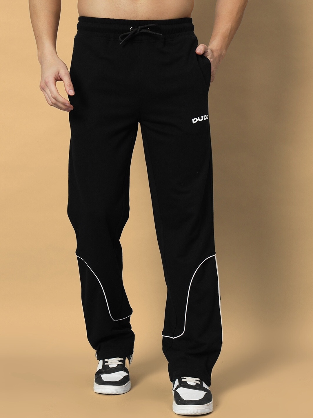 

WEARDUDS Men Relaxed-Fit Mid-Rise Track Pants, Black
