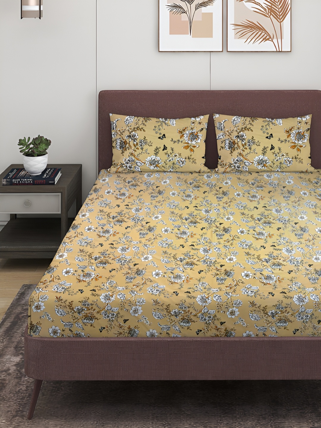 

ROMEE Beige & White Floral 300 TC Cotton King Bedsheet with 2 Pillow Covers