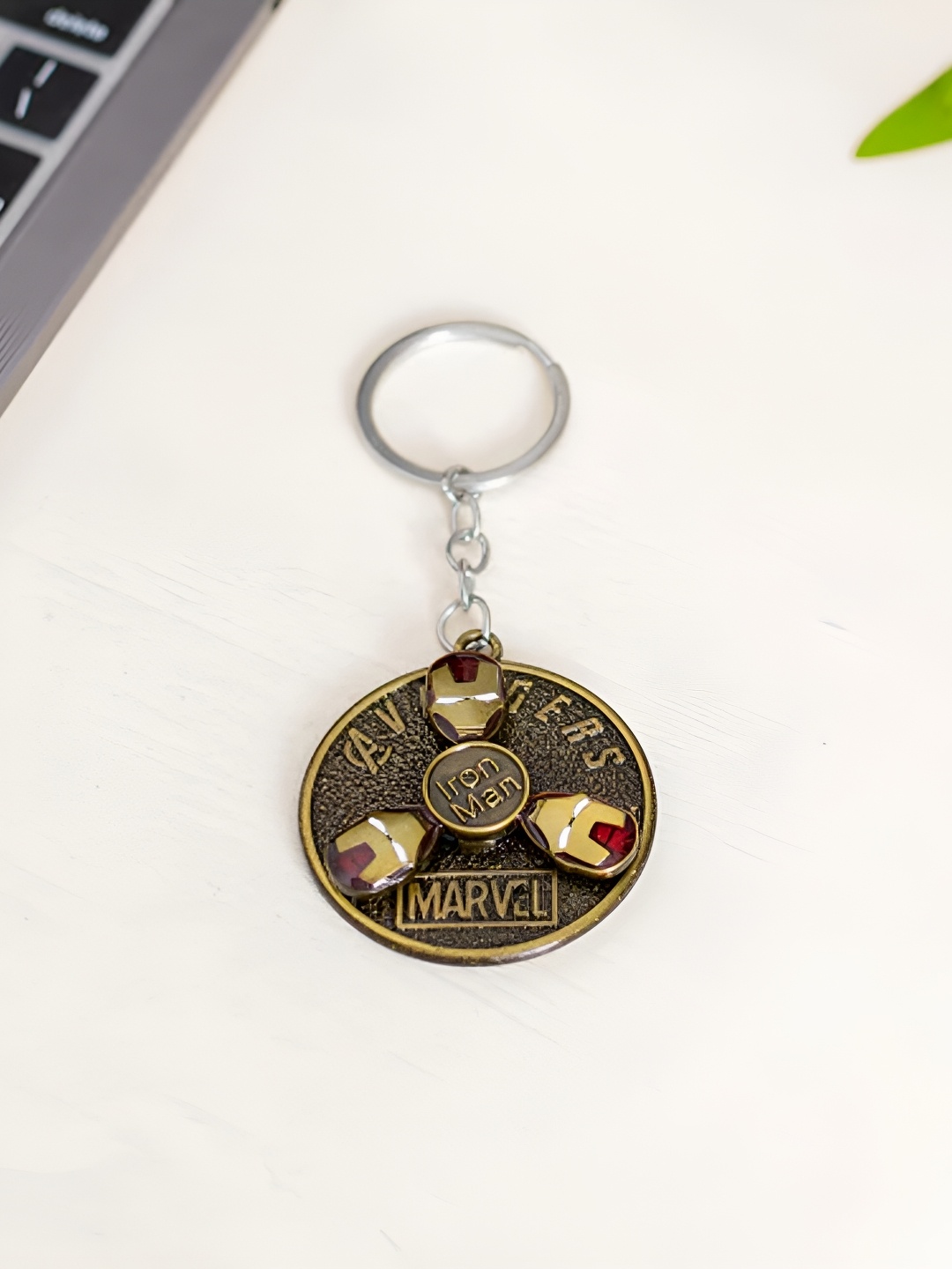 

THEDECORKART Unisex Printed Iron-Man Key Chain, Brown