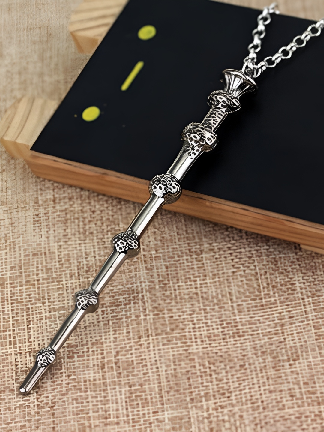 

THEDECORKART Metal Key Chain, Grey